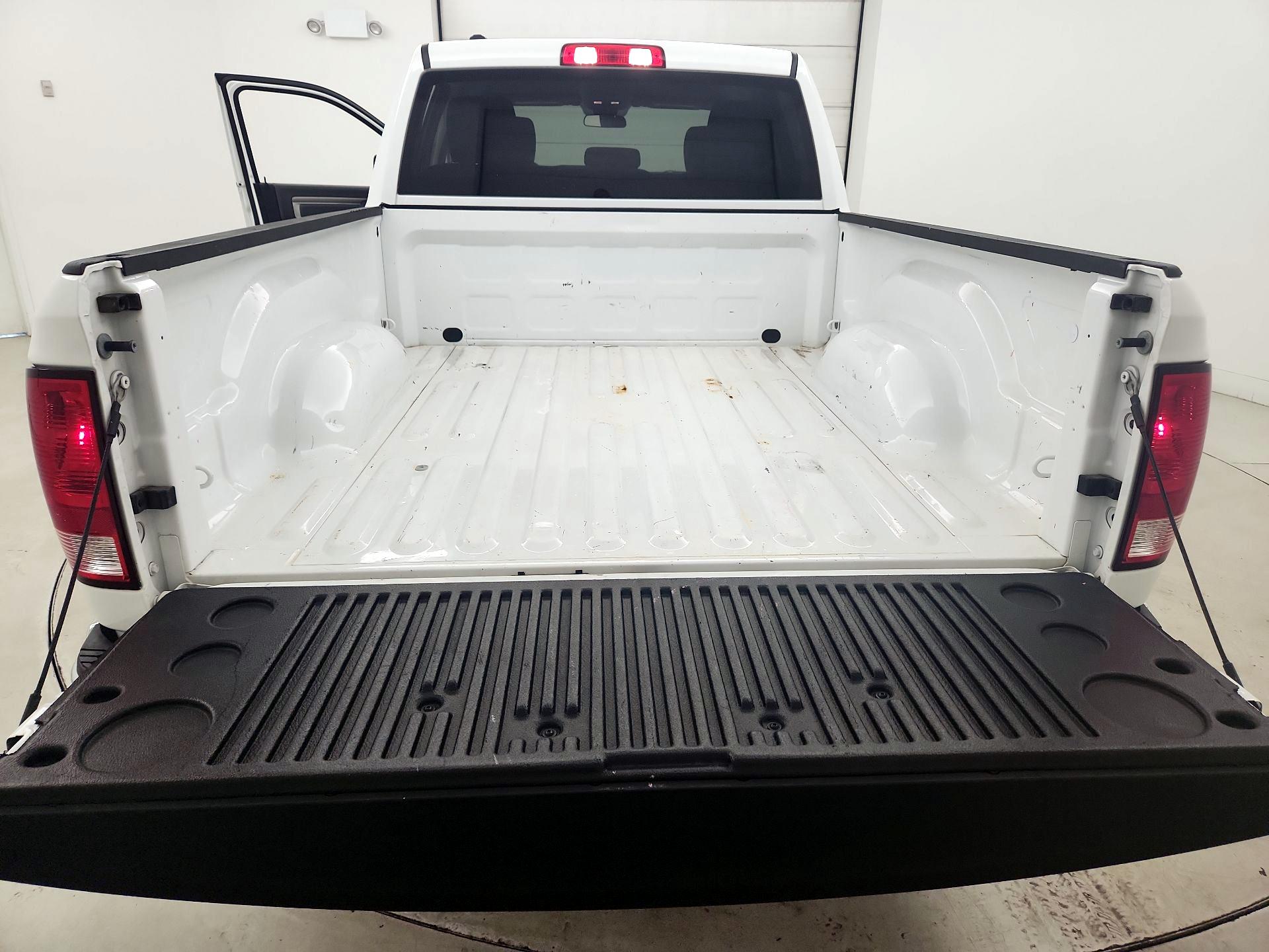 Thumbnail: 2024 RAM 1500 Classic - 20