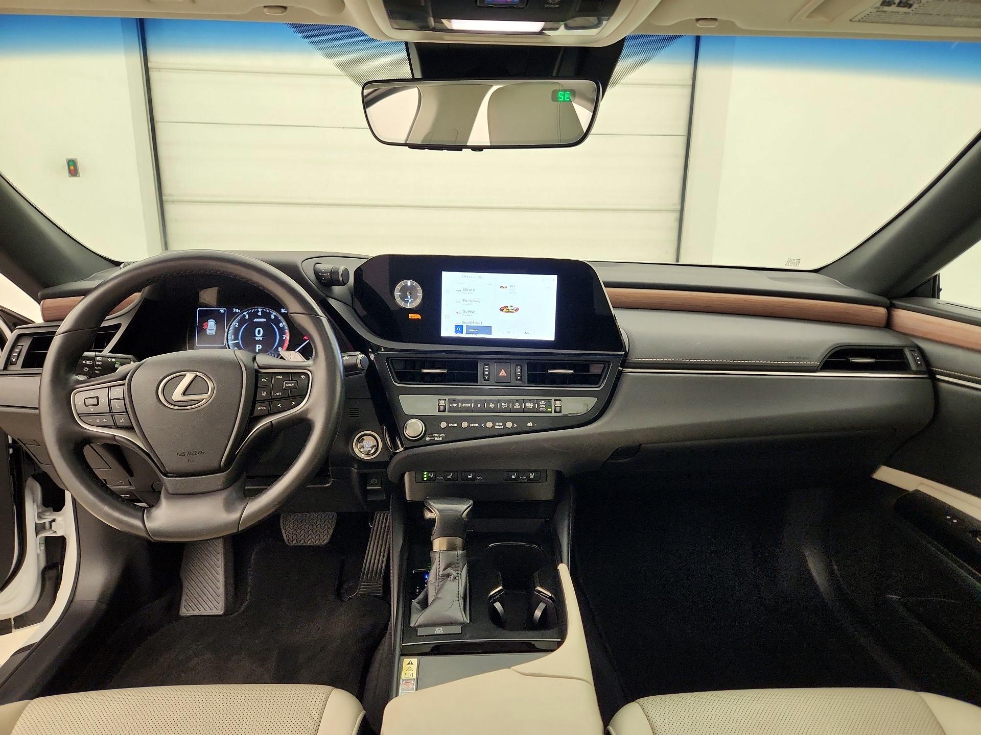 Thumbnail: 2023 Lexus ES - 9