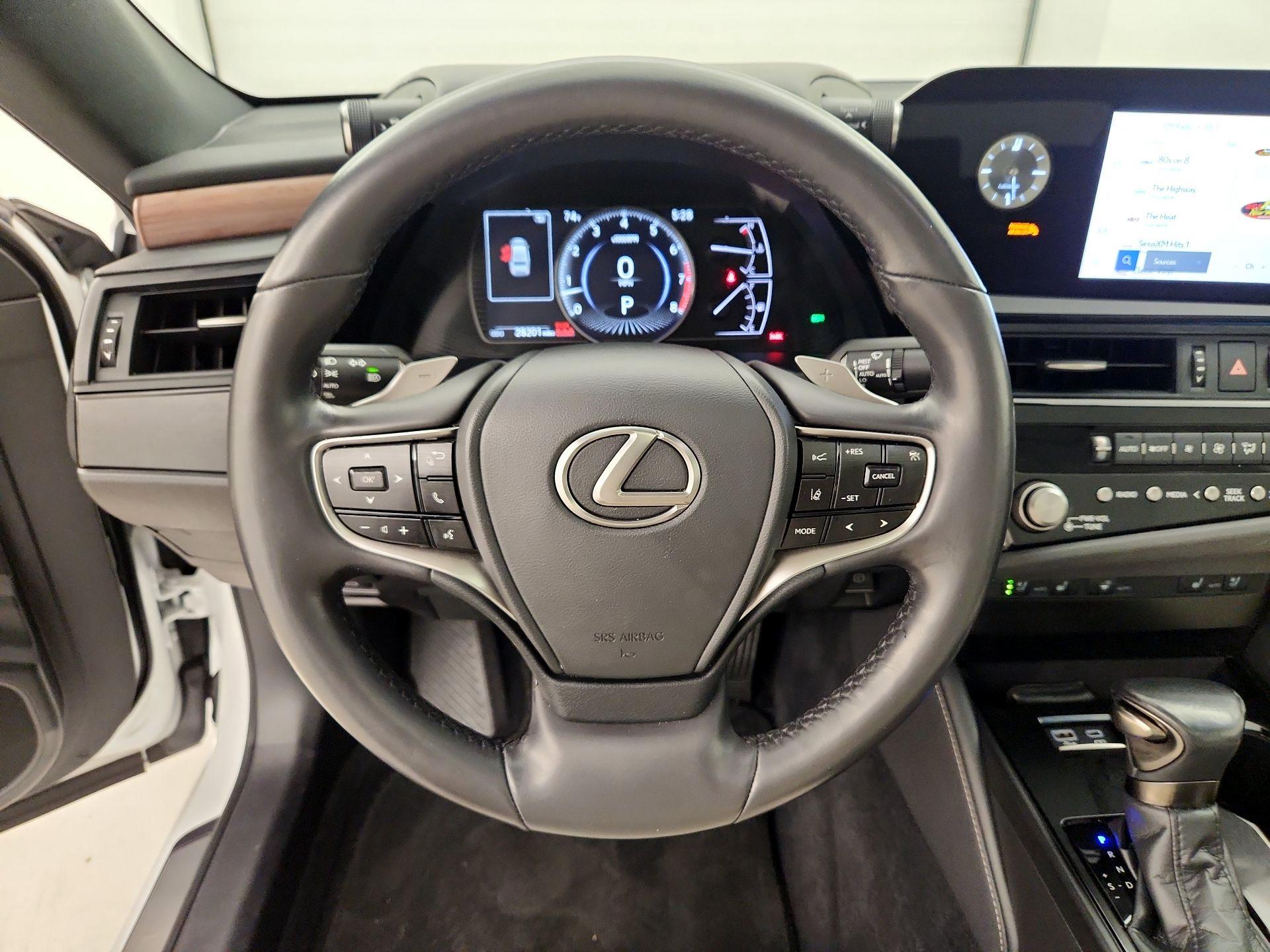 Thumbnail: 2023 Lexus ES - 10