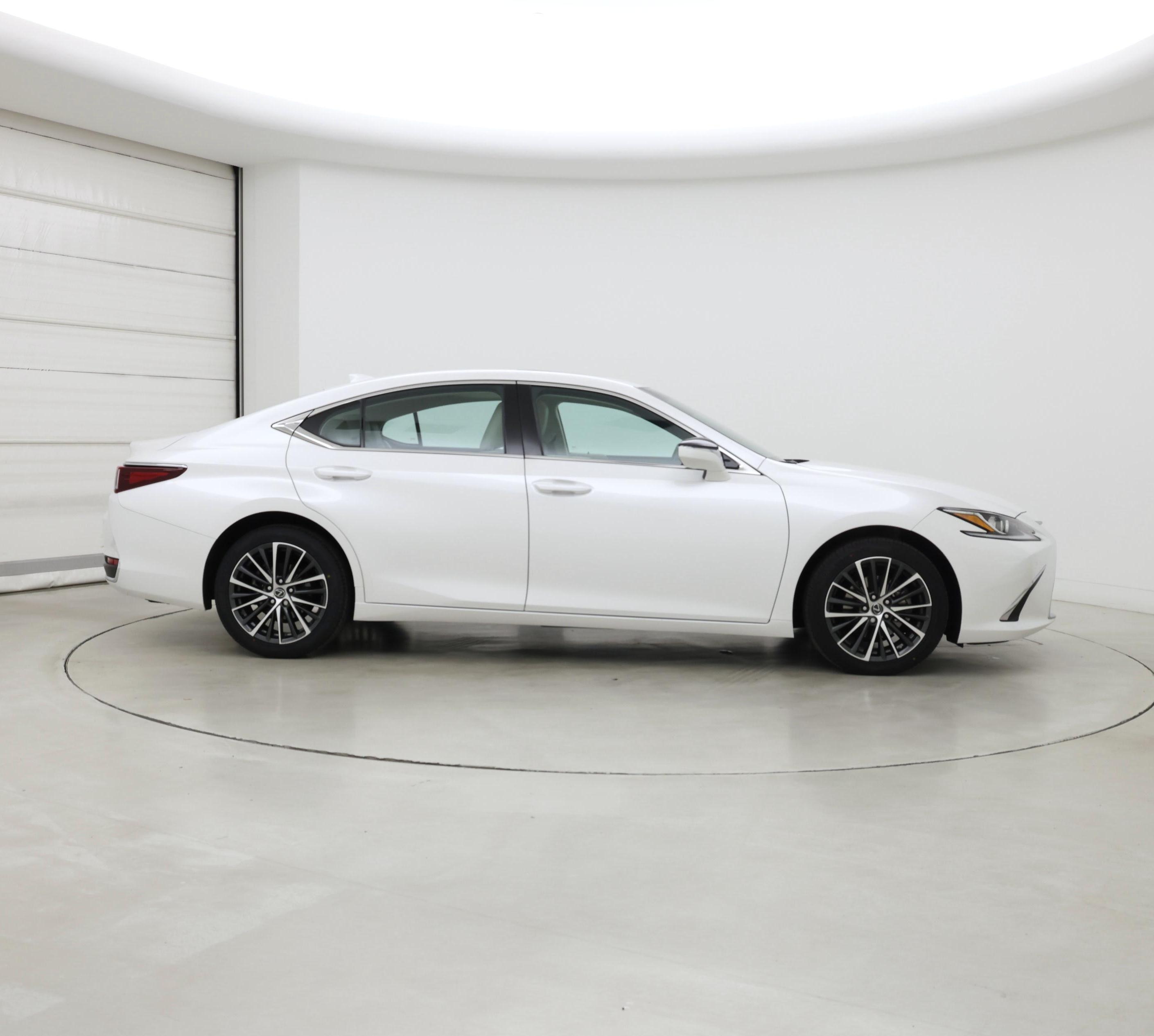 Thumbnail: 2023 Lexus ES - 7