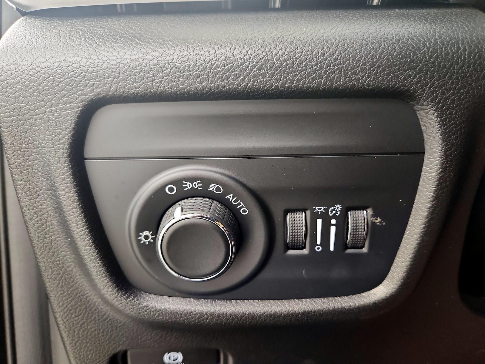 2022 Jeep Grand Cherokee L Altitude - Photo 14