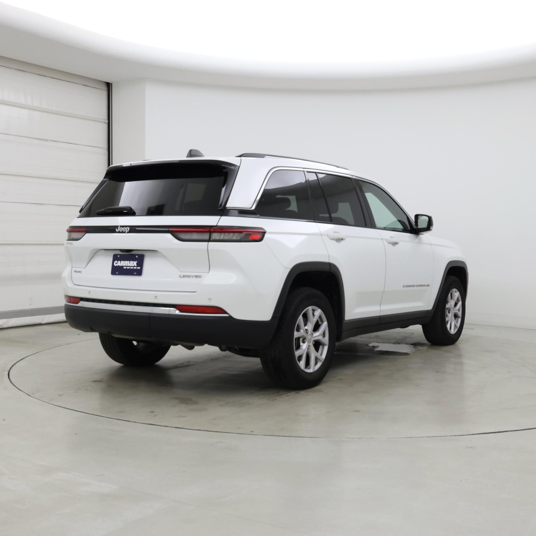 Thumbnail: 2022 Jeep Grand Cherokee - 8