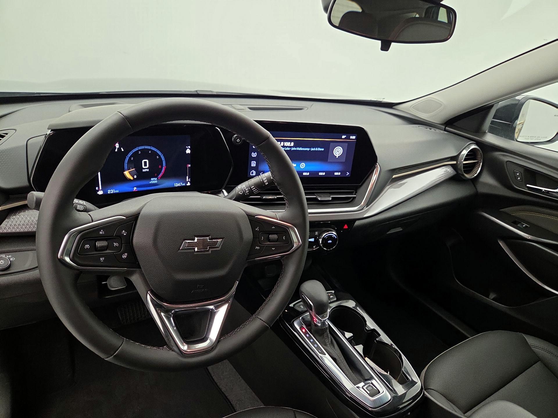 Thumbnail: 2025 Chevrolet Trax - 9