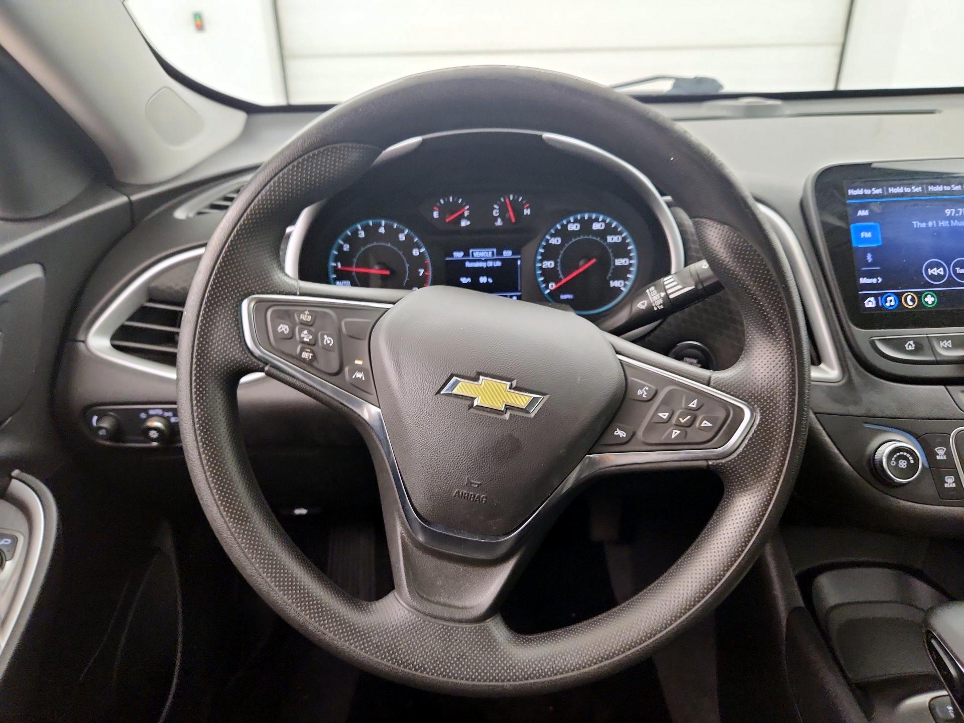 Thumbnail: 2024 Chevrolet Malibu - 10