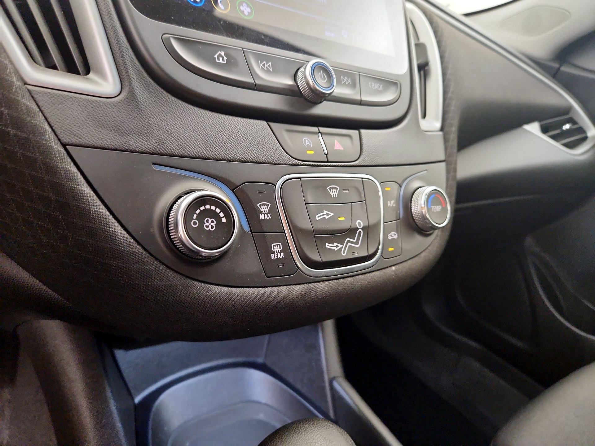 Thumbnail: 2024 Chevrolet Malibu - 16