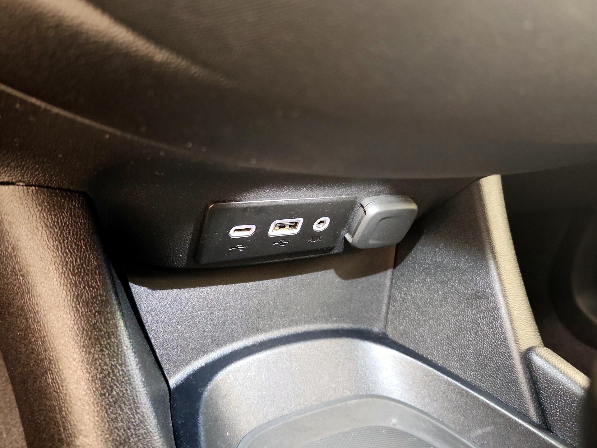 Thumbnail: 2024 Chevrolet Malibu - 18