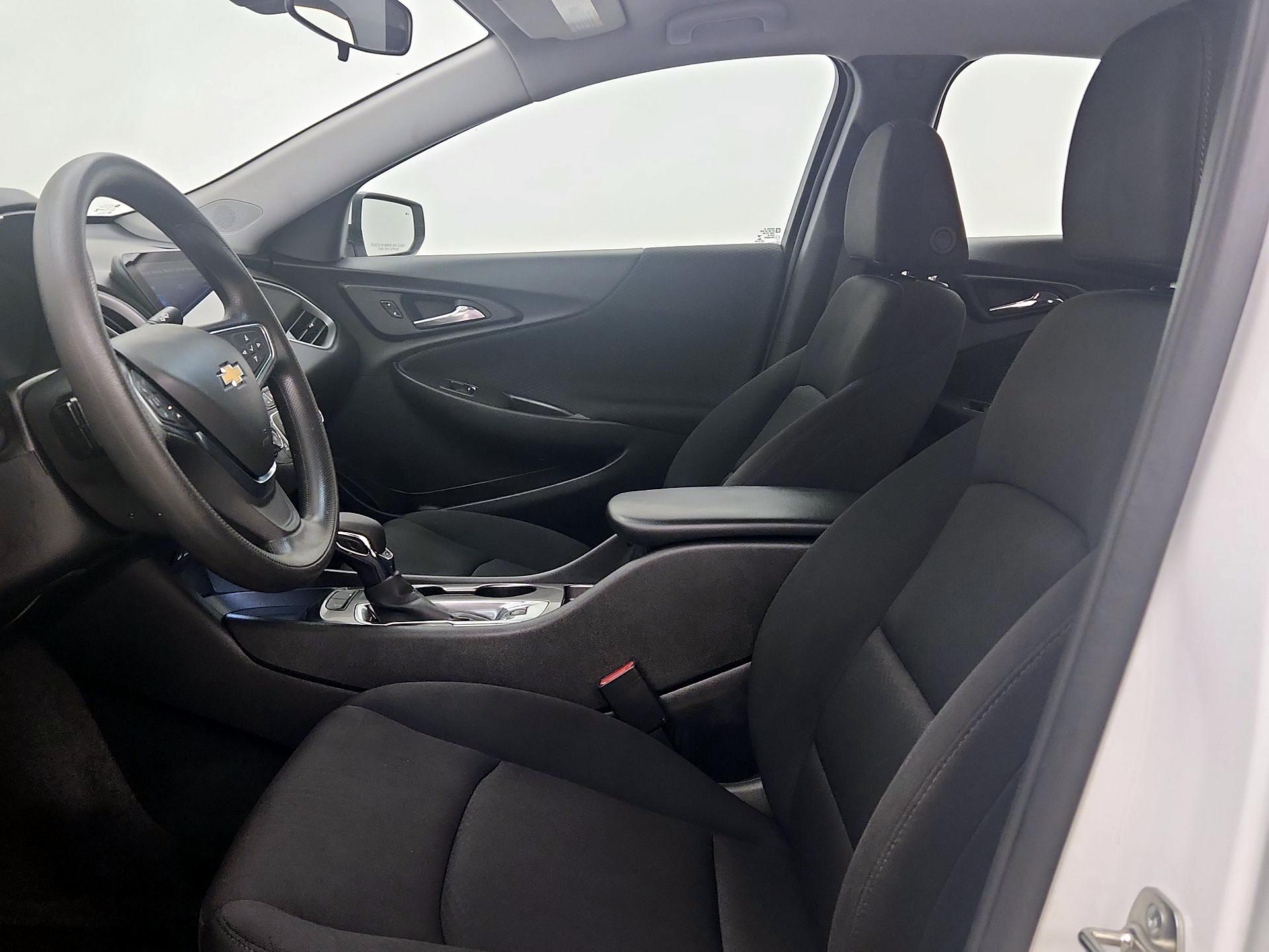 Thumbnail: 2024 Chevrolet Malibu - 11