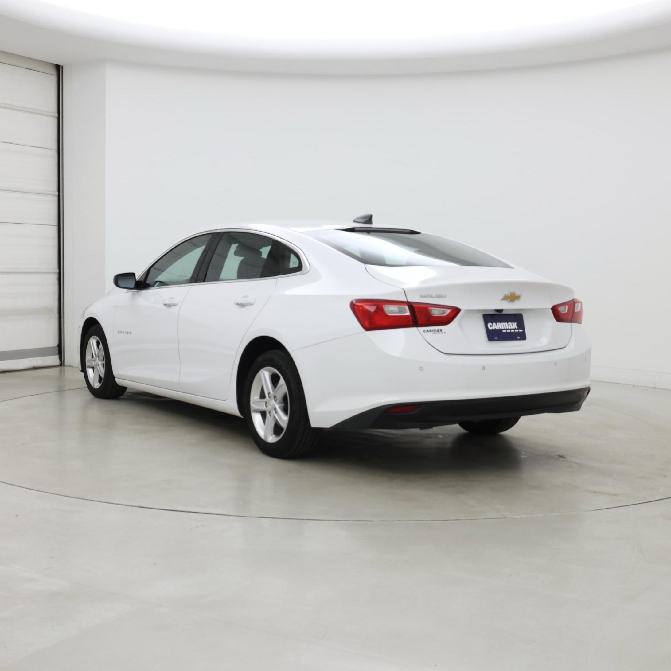 Thumbnail: 2024 Chevrolet Malibu - 2