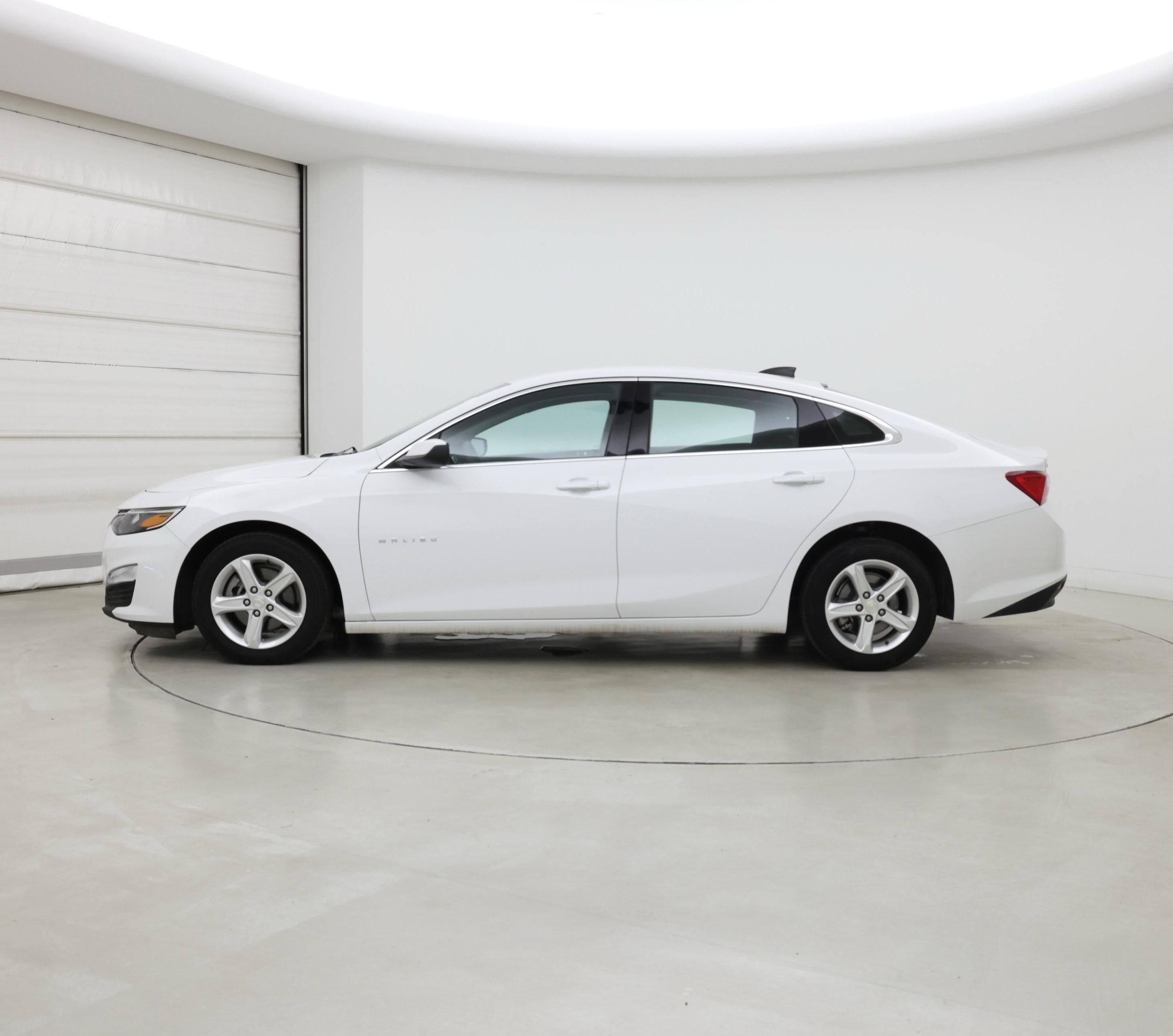 Thumbnail: 2024 Chevrolet Malibu - 3