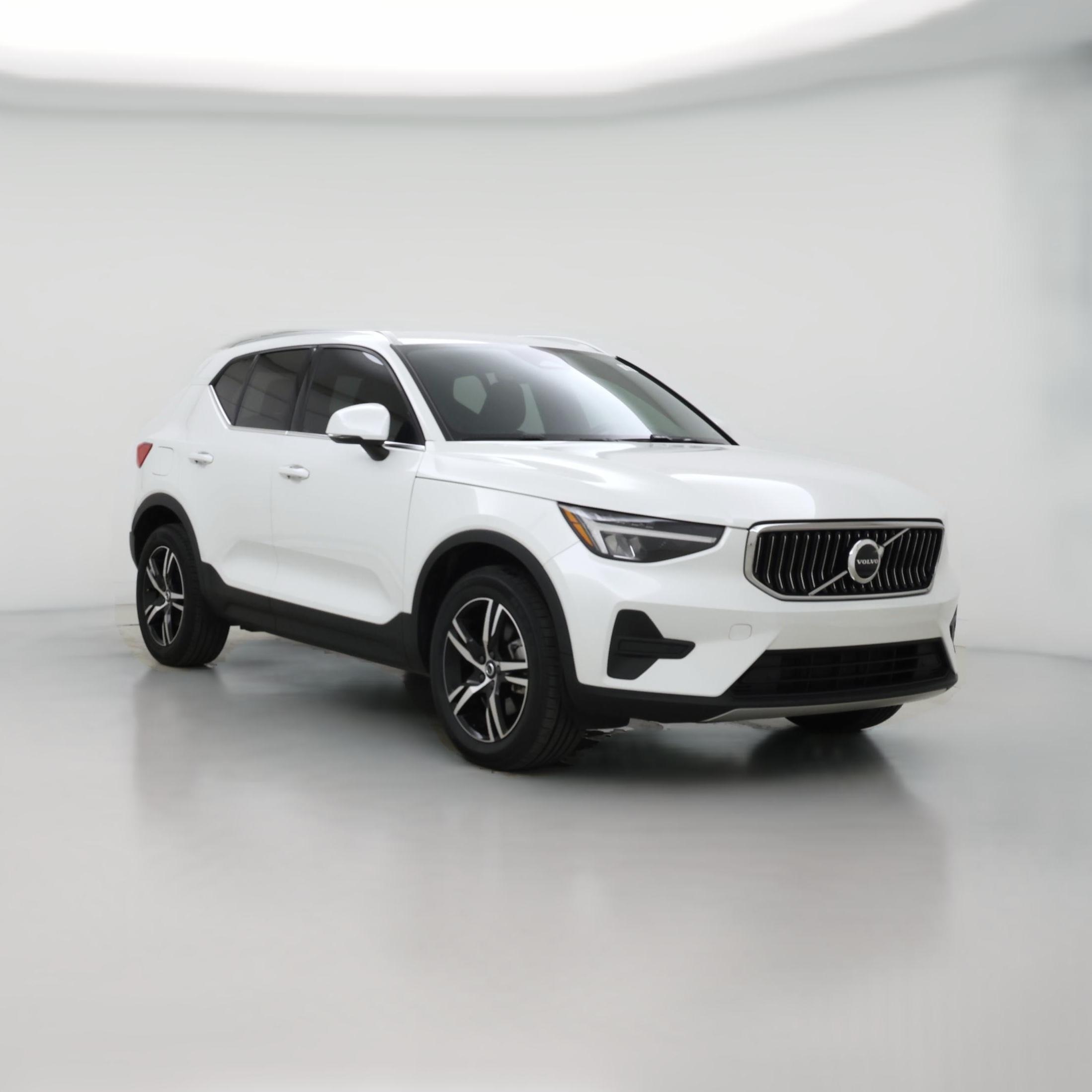 Thumbnail: 2025 Volvo XC40 - 1