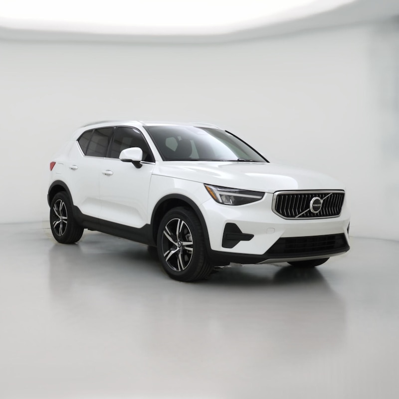 2025 Volvo XC40 B5 Core Bright Theme