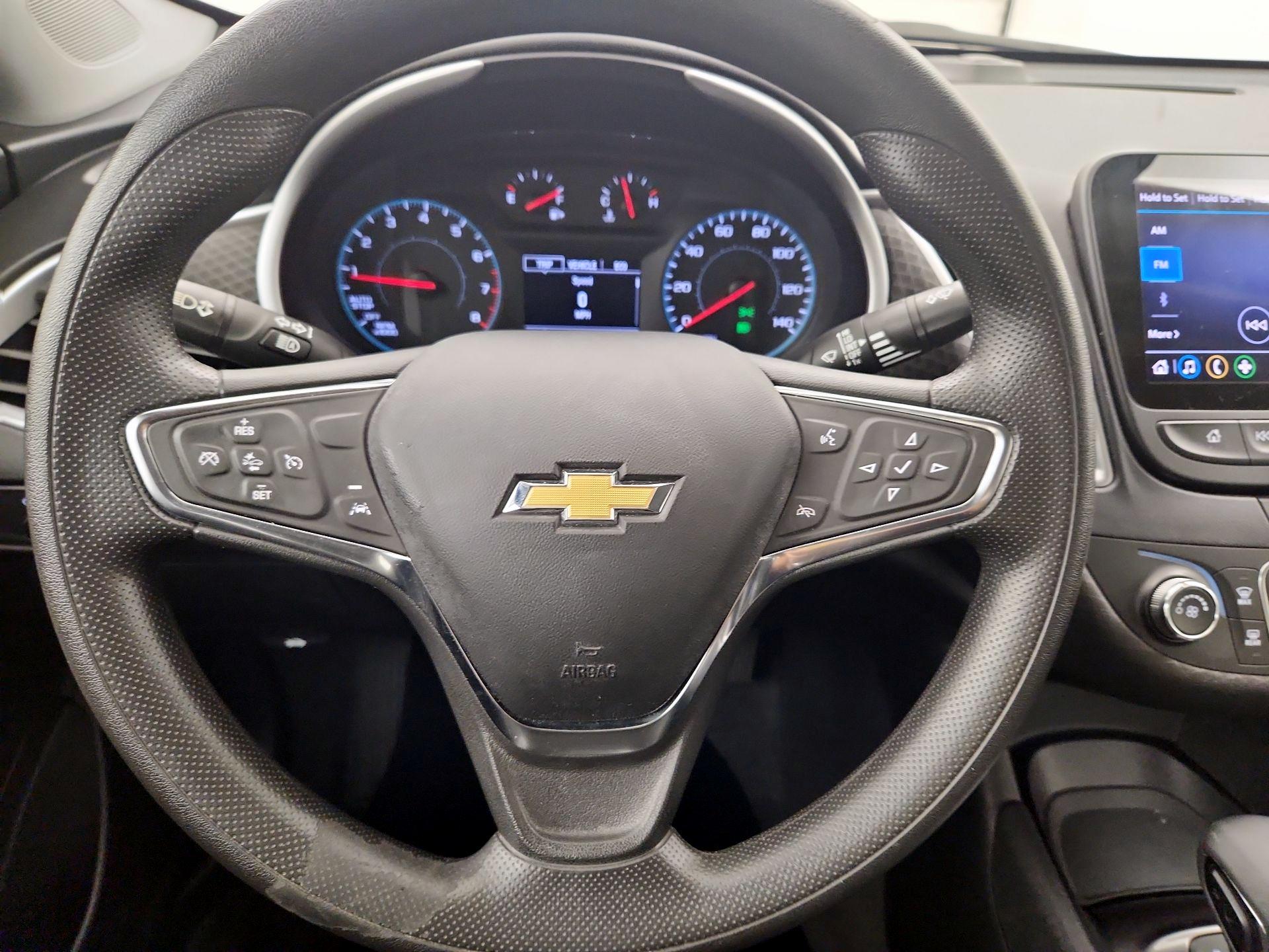 Thumbnail: 2023 Chevrolet Malibu - 10