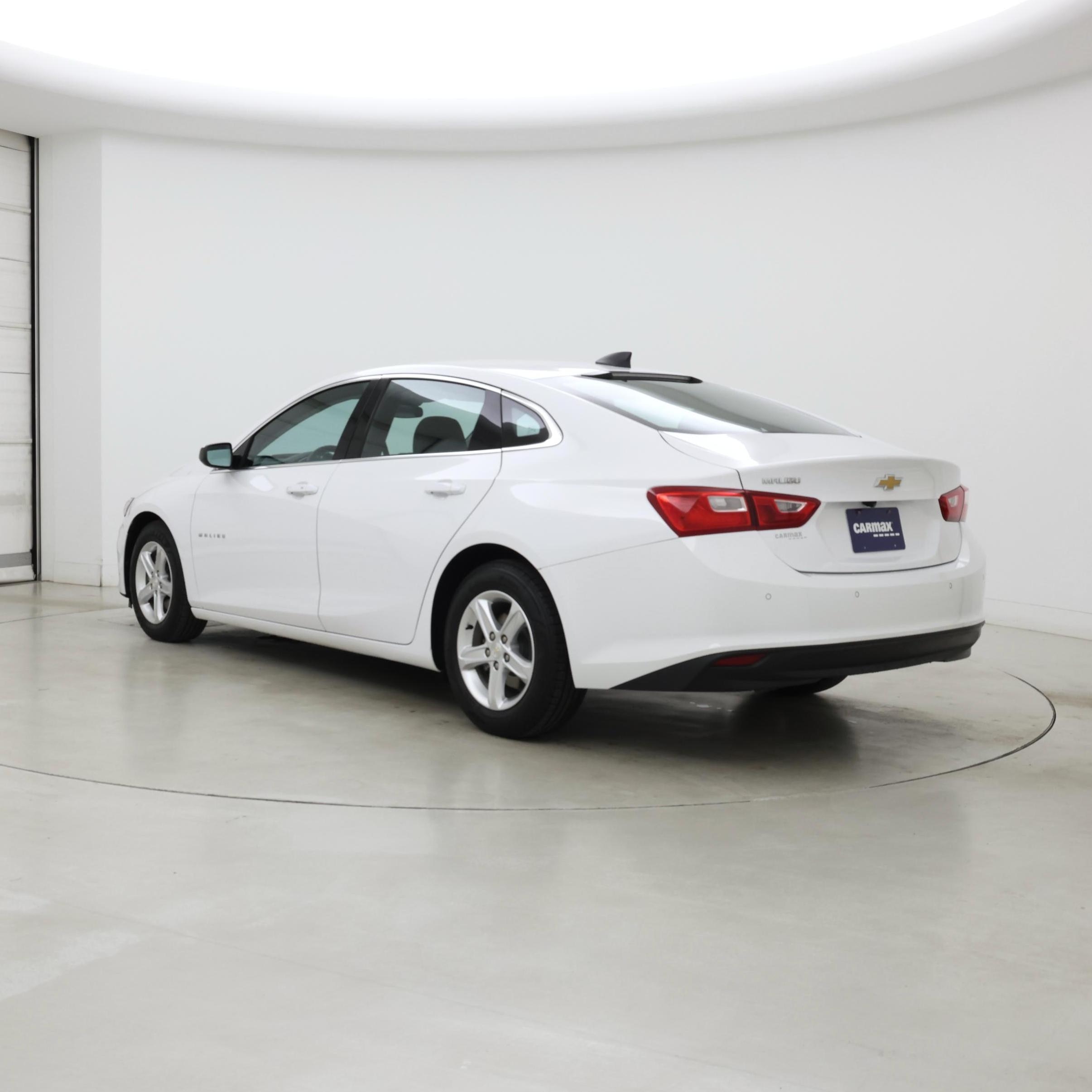 Thumbnail: 2023 Chevrolet Malibu - 2