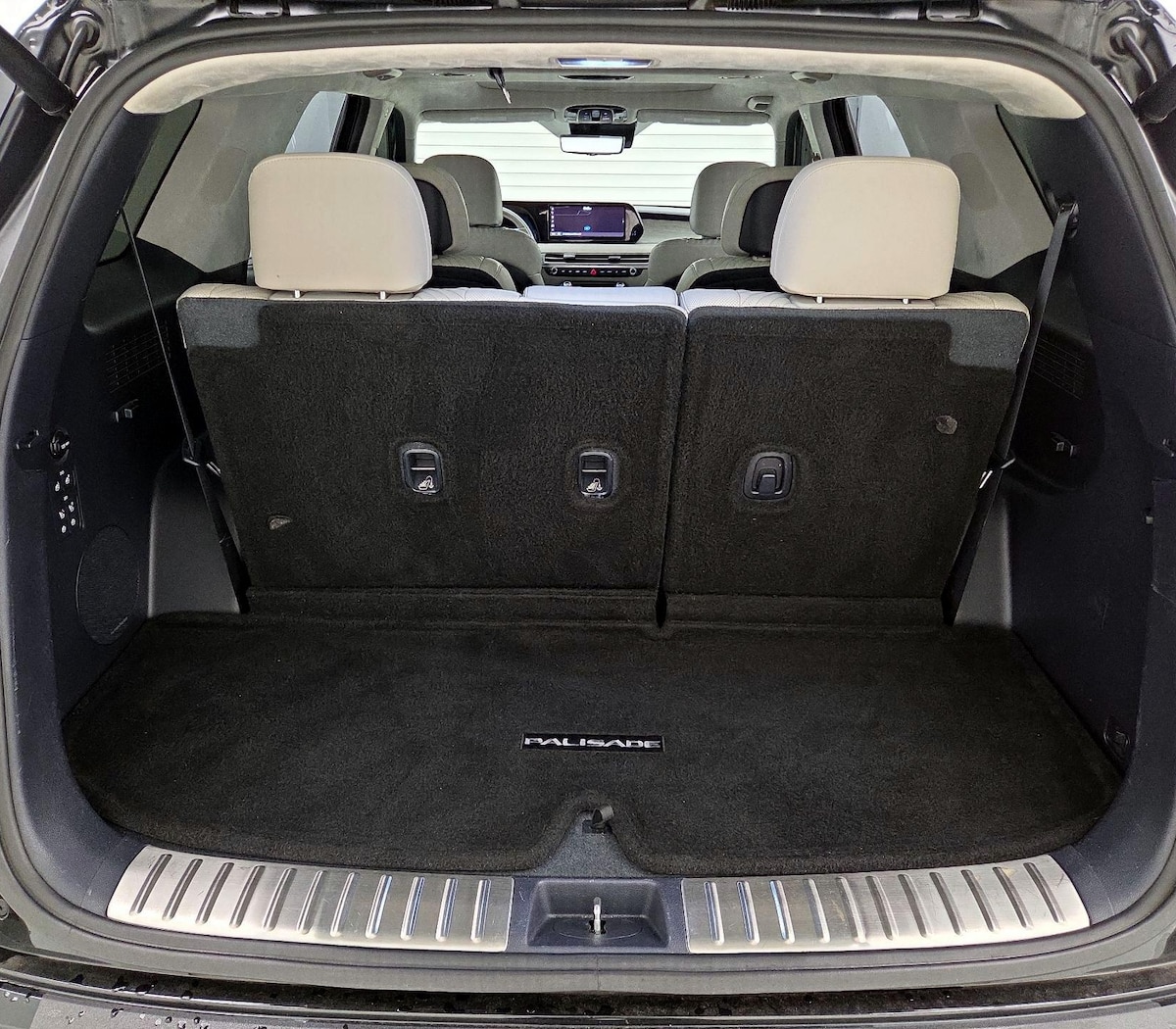 Trunk/Cargo (Seats Up)