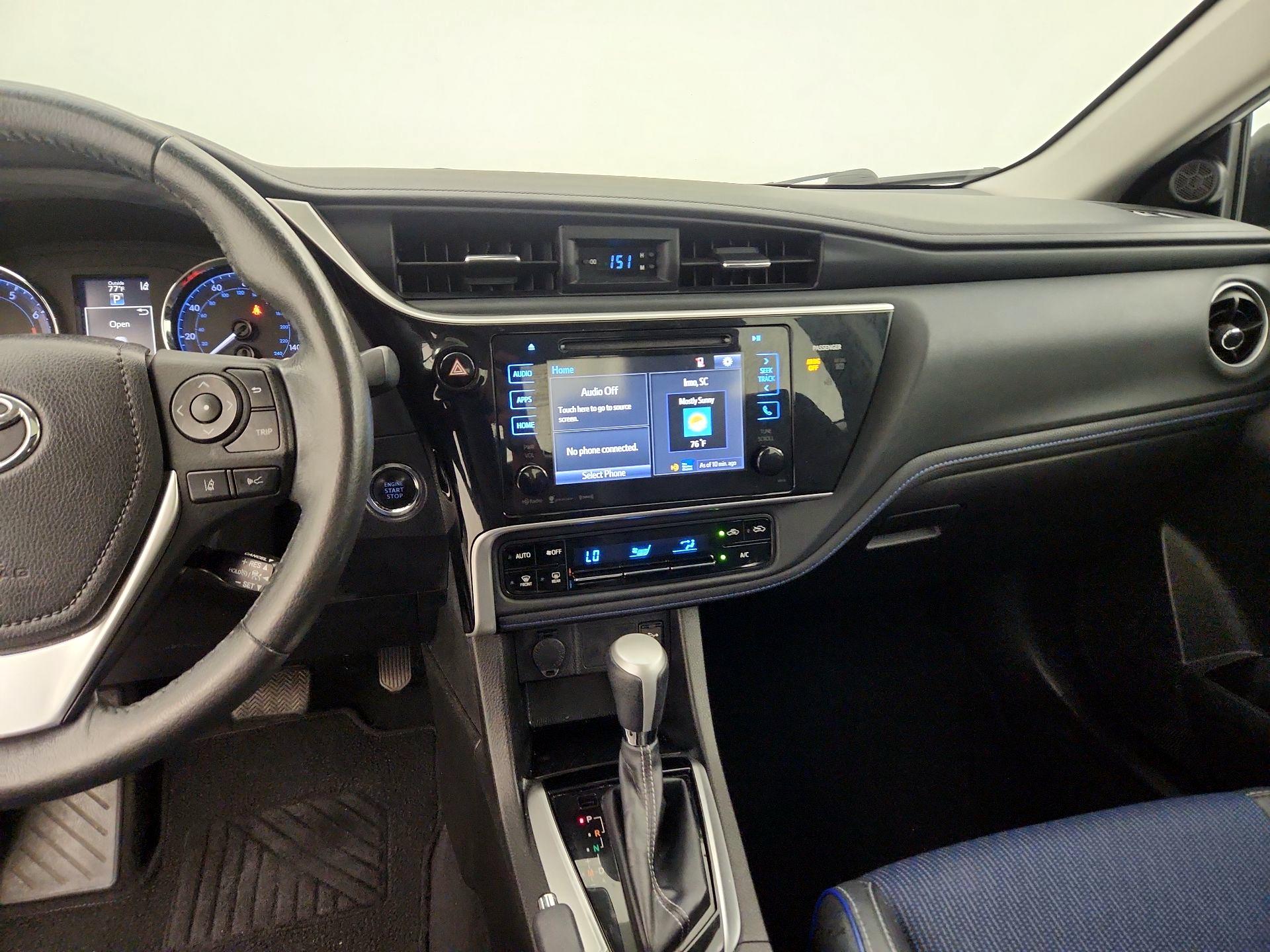 Thumbnail: 2017 Toyota Corolla - 9