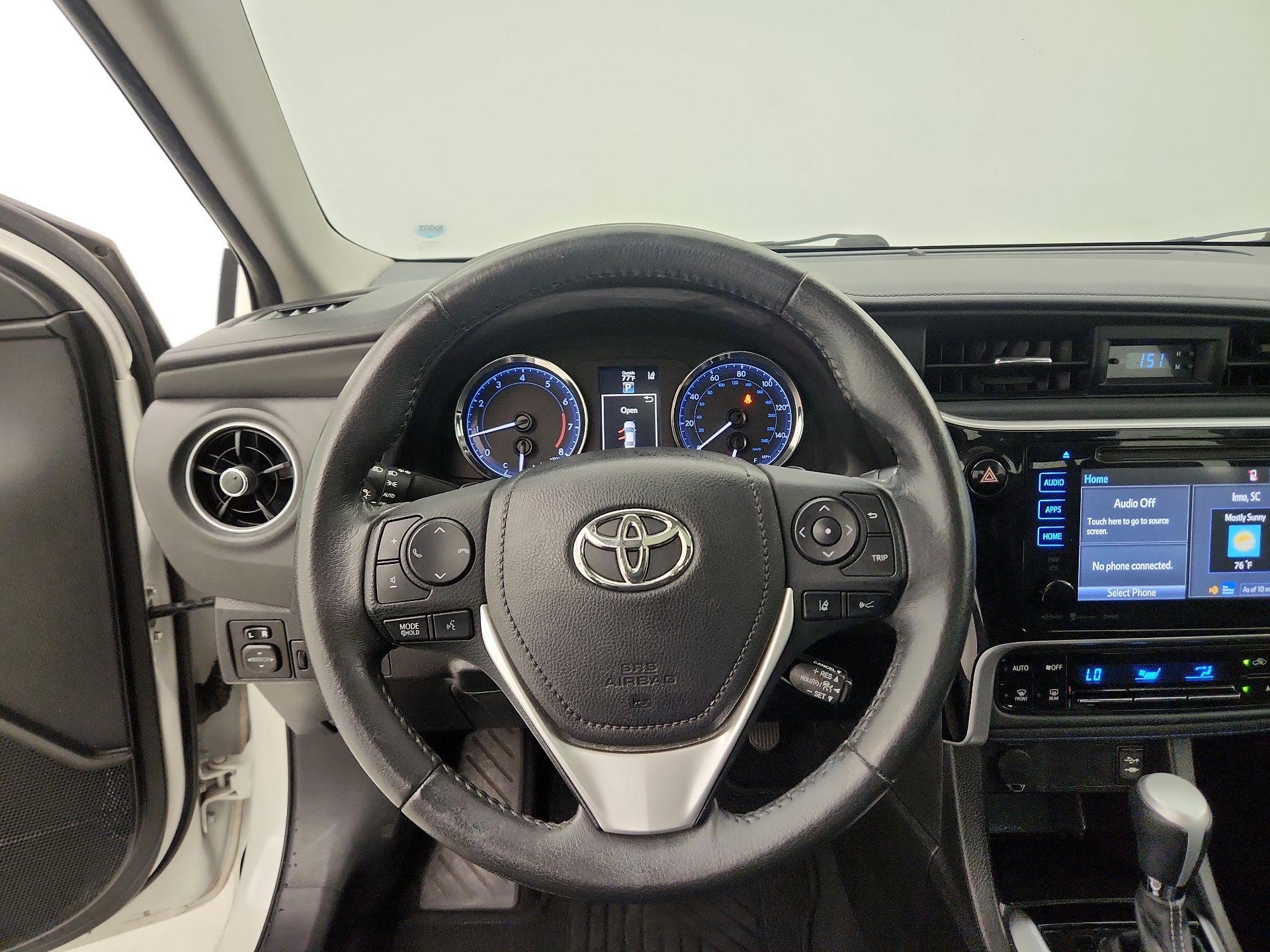 Thumbnail: 2017 Toyota Corolla - 10