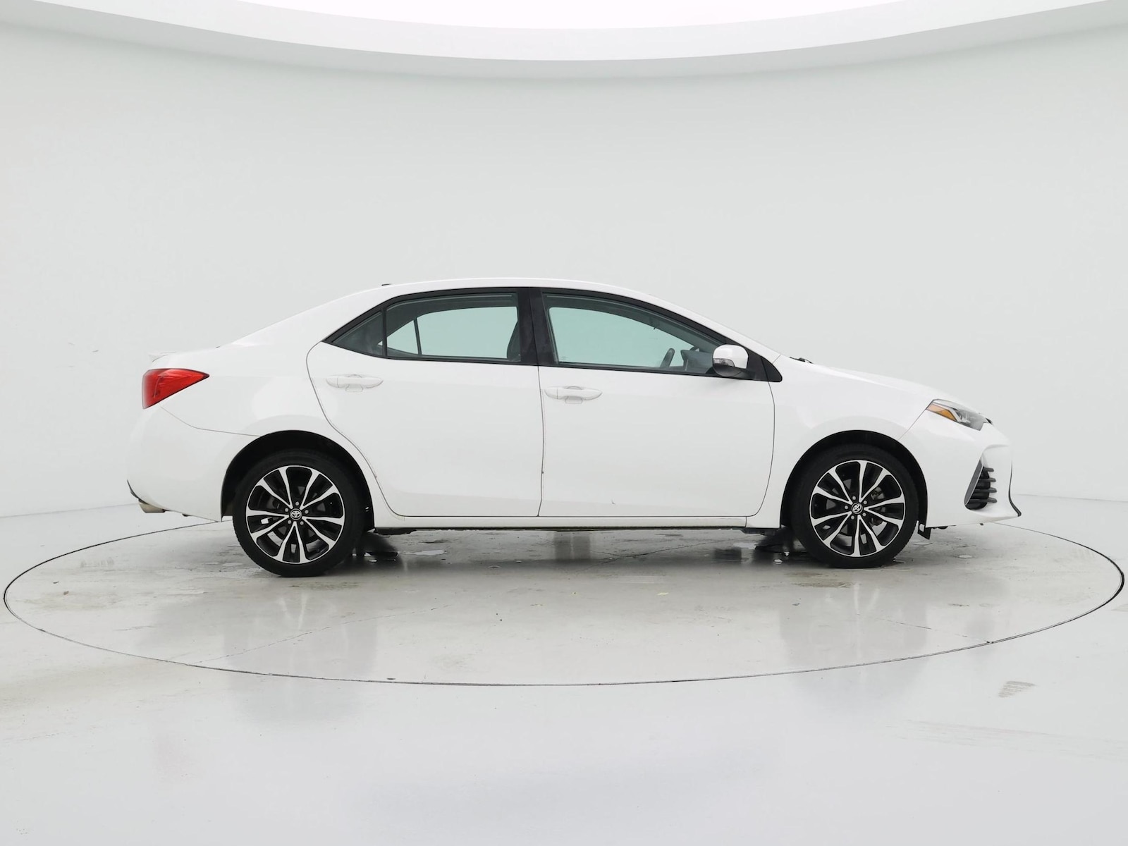 2017 Toyota Corolla SE - Photo 8