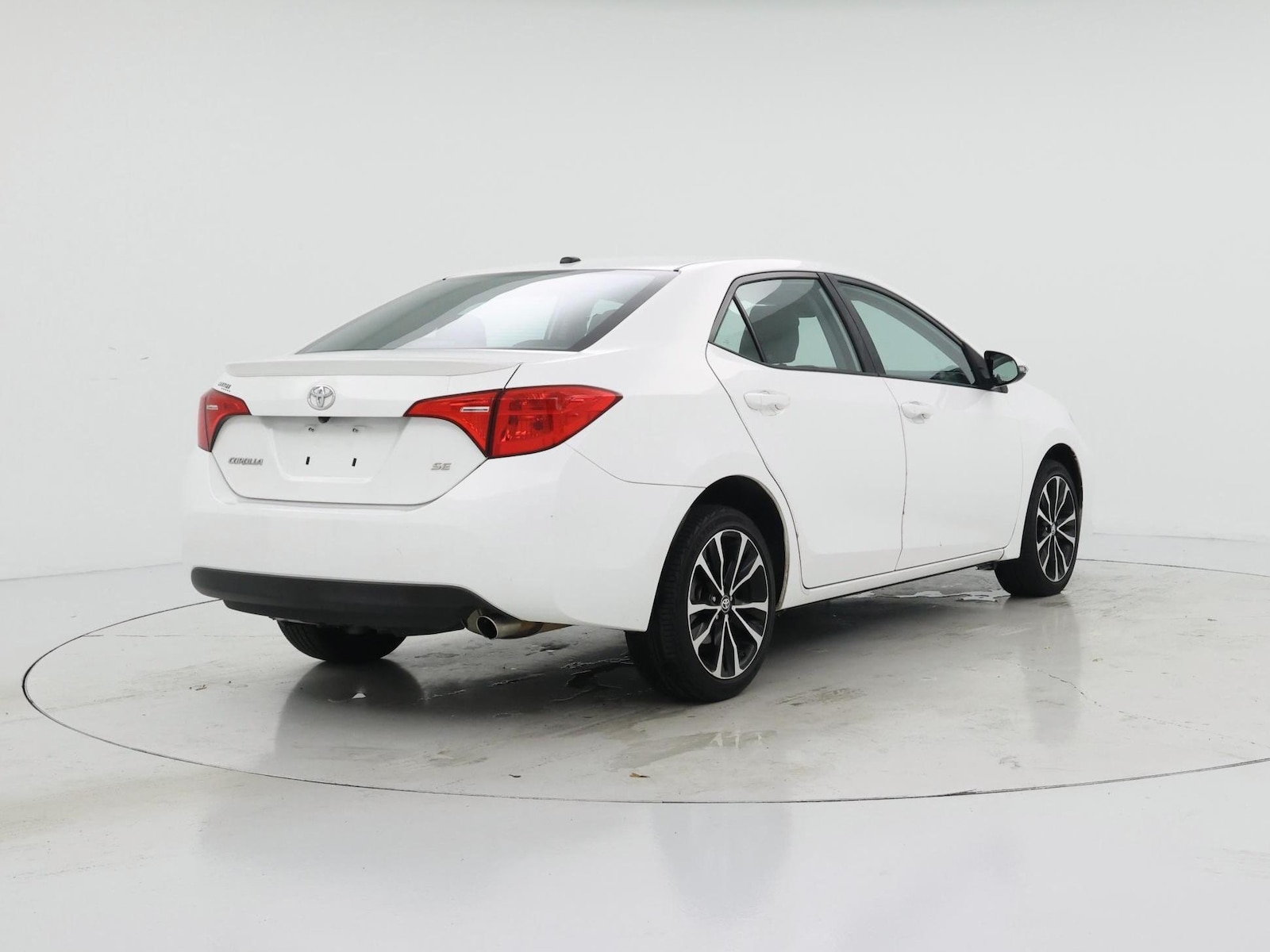 2017 Toyota Corolla SE - Photo 9