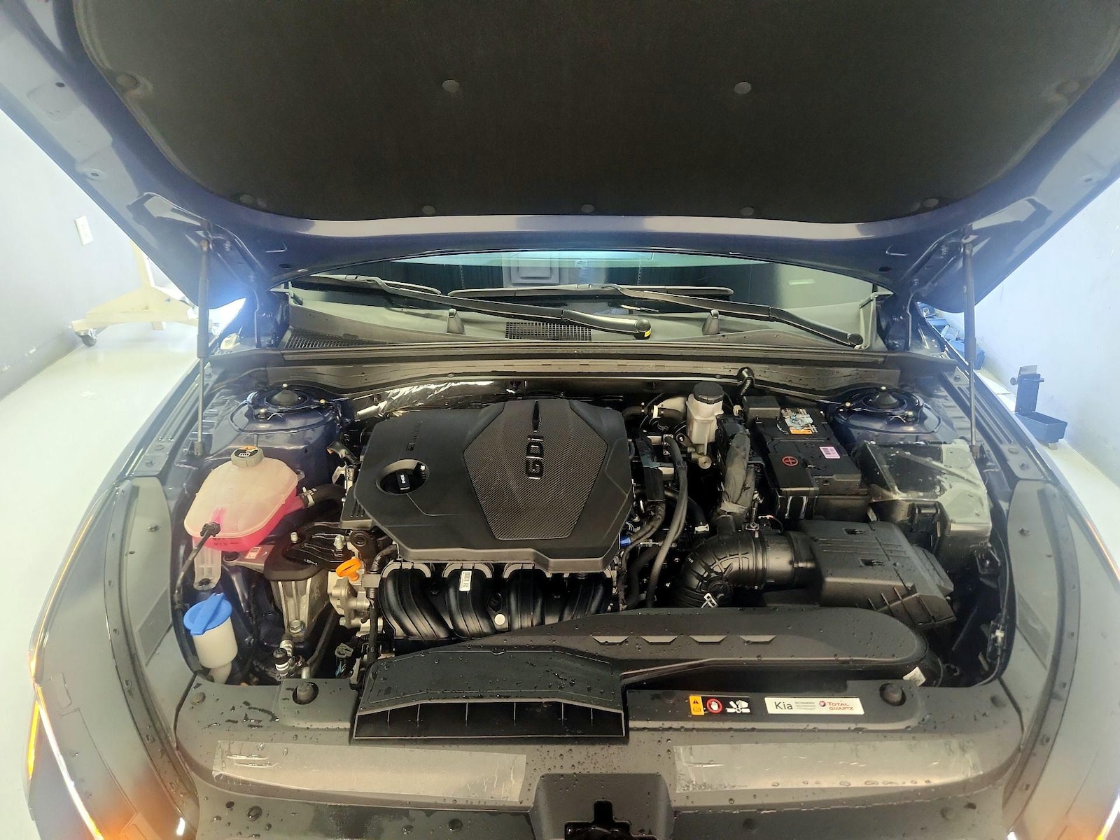 2025 Kia K5 GT-Line - Photo 23