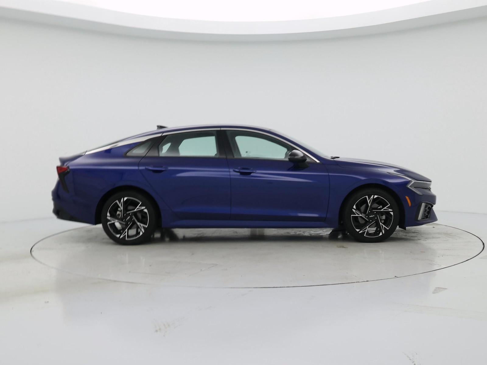 2025 Kia K5 GT-Line - Photo 8