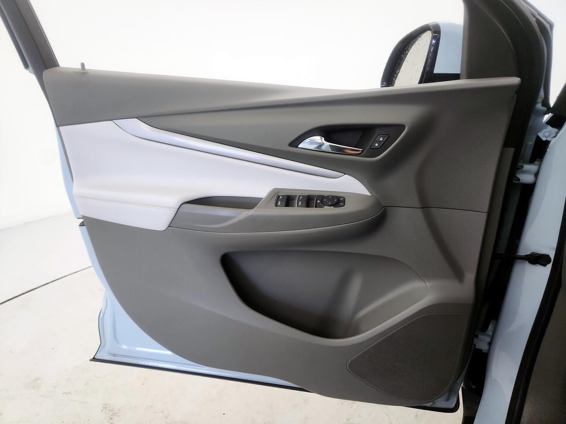 Thumbnail: 2022 Chevrolet Bolt EUV - 12