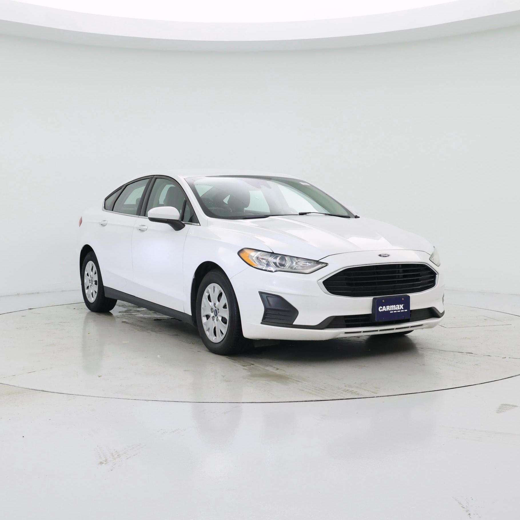 White 2020 Ford Fusion Sedan Front-Wheel Drive Automatic