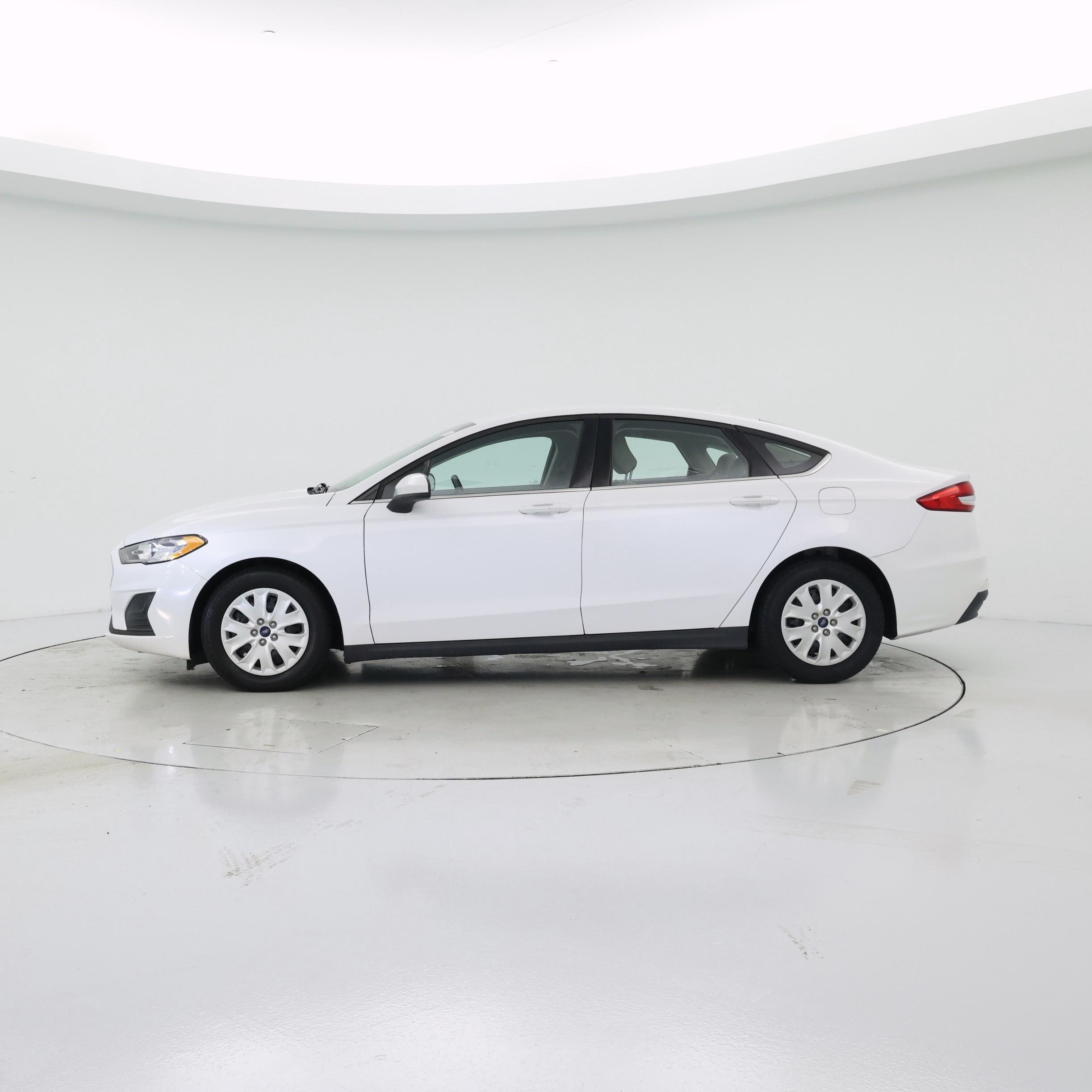 Thumbnail: 2020 Ford Fusion - 3