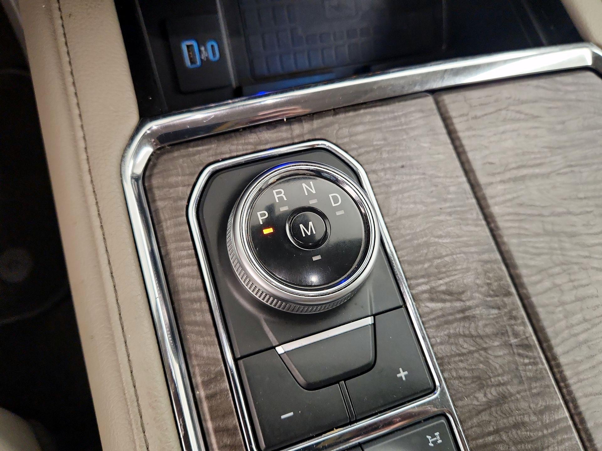 Thumbnail: 2020 Ford Expedition - 18