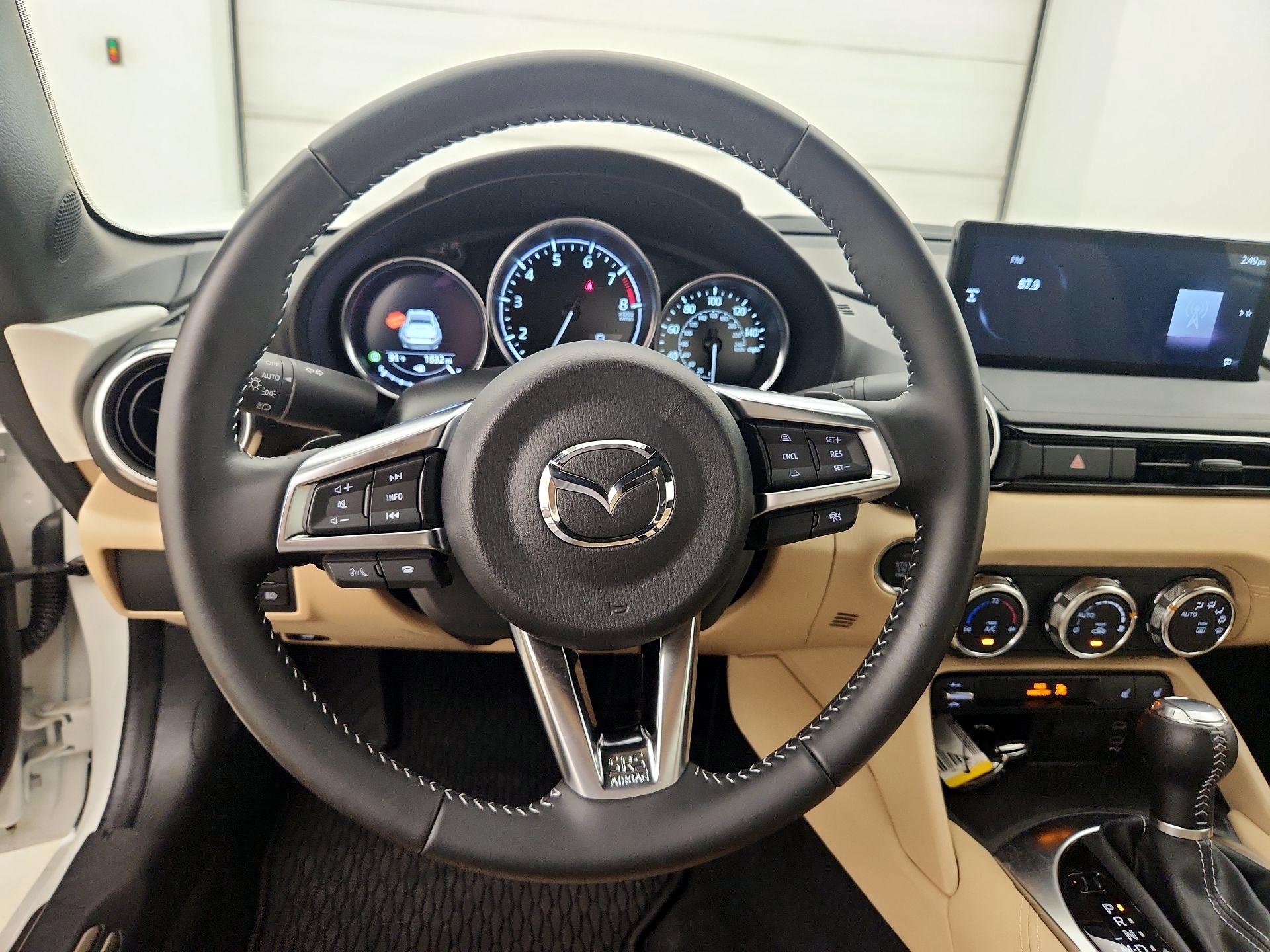 Thumbnail: 2025 Mazda MX-5 Miata - 10