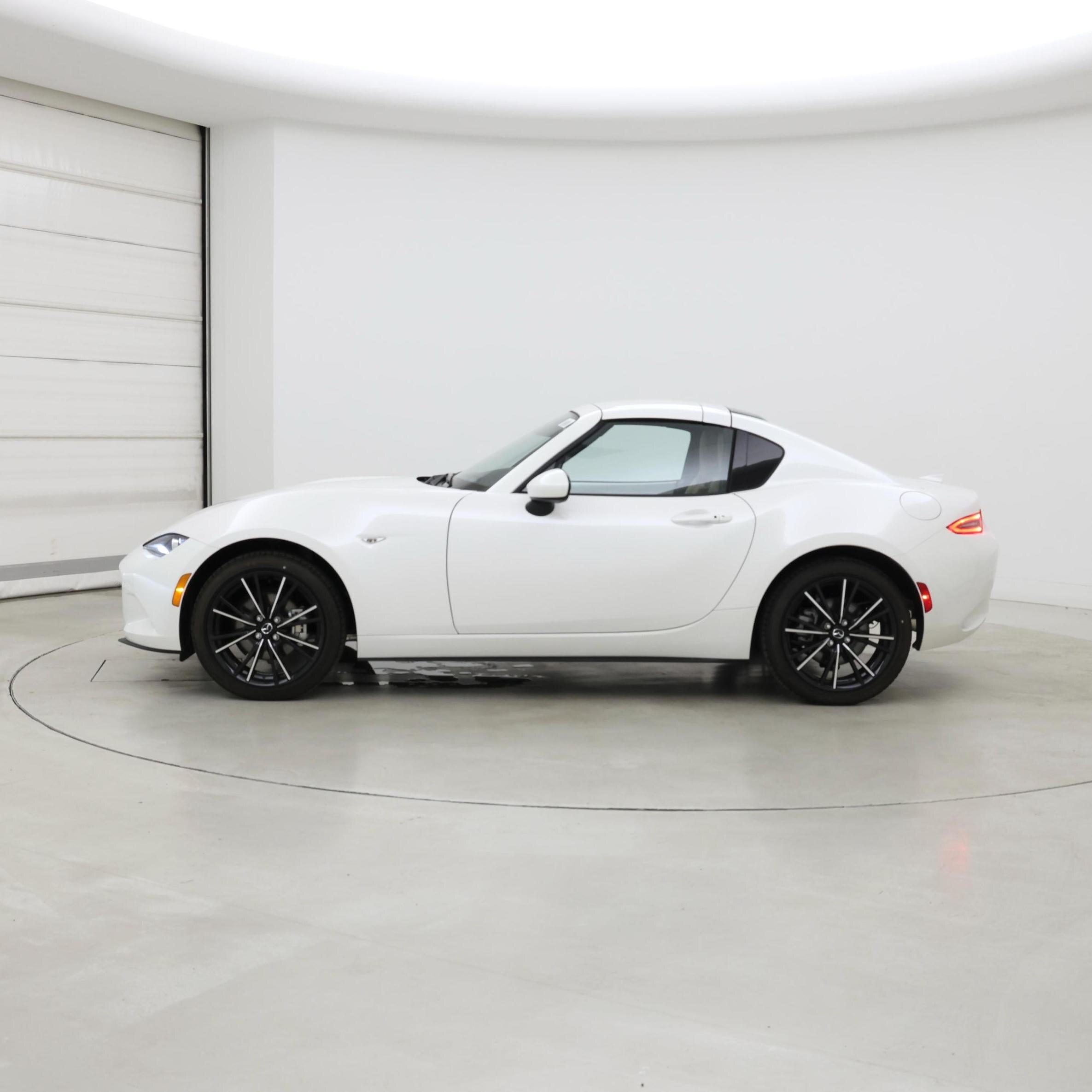 Thumbnail: 2025 Mazda MX-5 Miata - 3