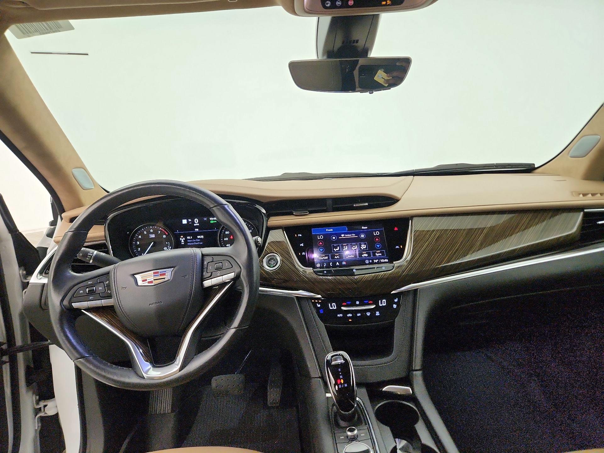Thumbnail: 2021 Cadillac XT6 - 9