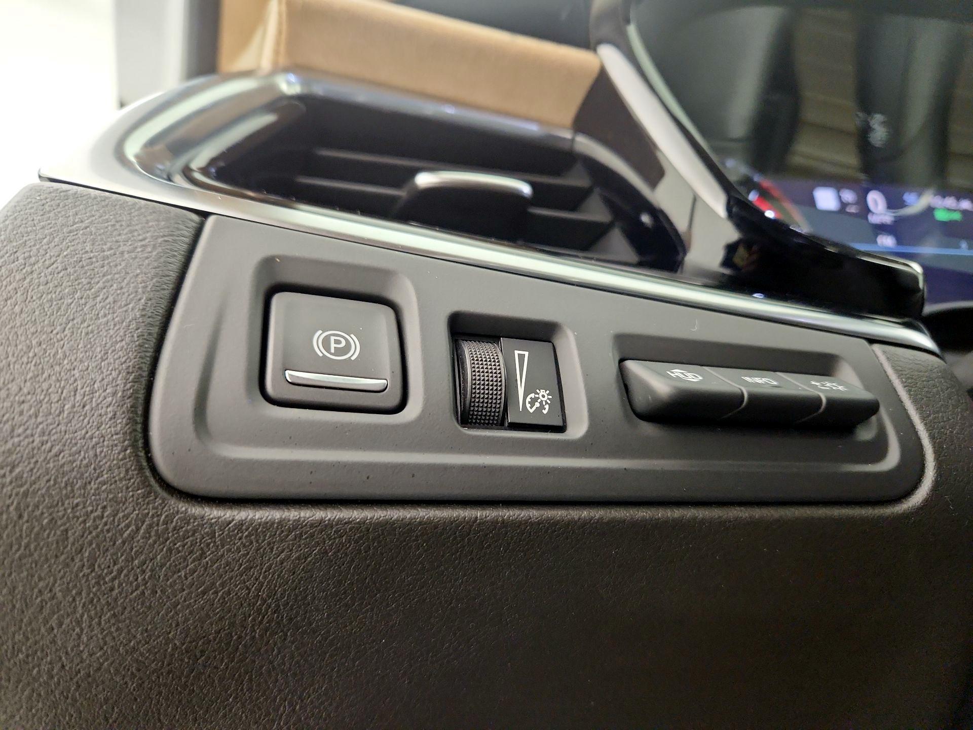 Thumbnail: 2021 Cadillac XT6 - 13