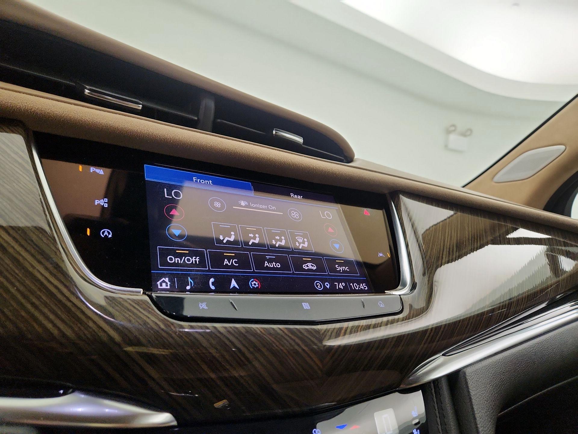 Thumbnail: 2021 Cadillac XT6 - 15