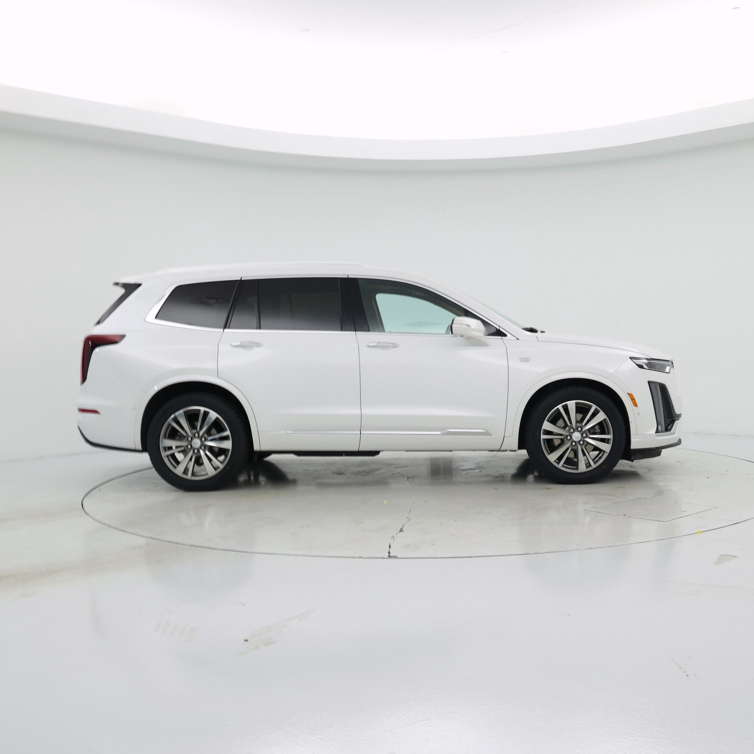 Thumbnail: 2021 Cadillac XT6 - 7