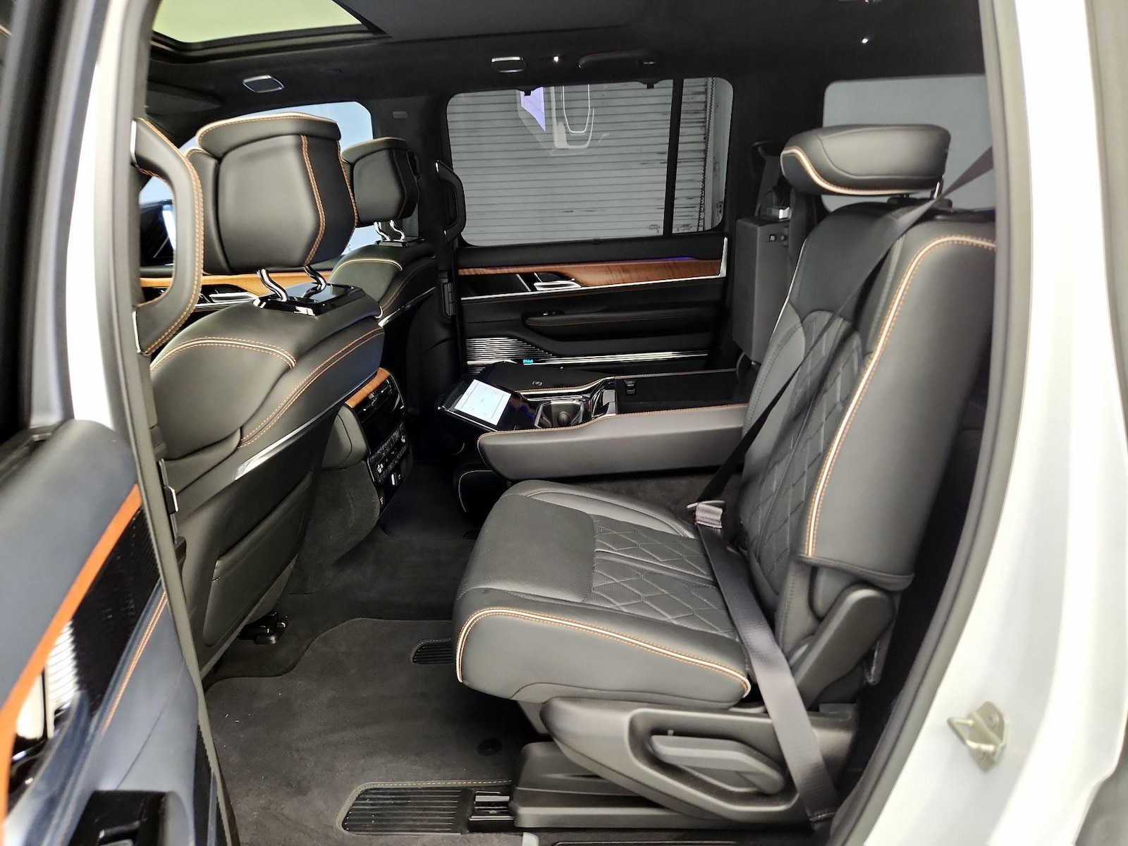 Rear Air Conditioning