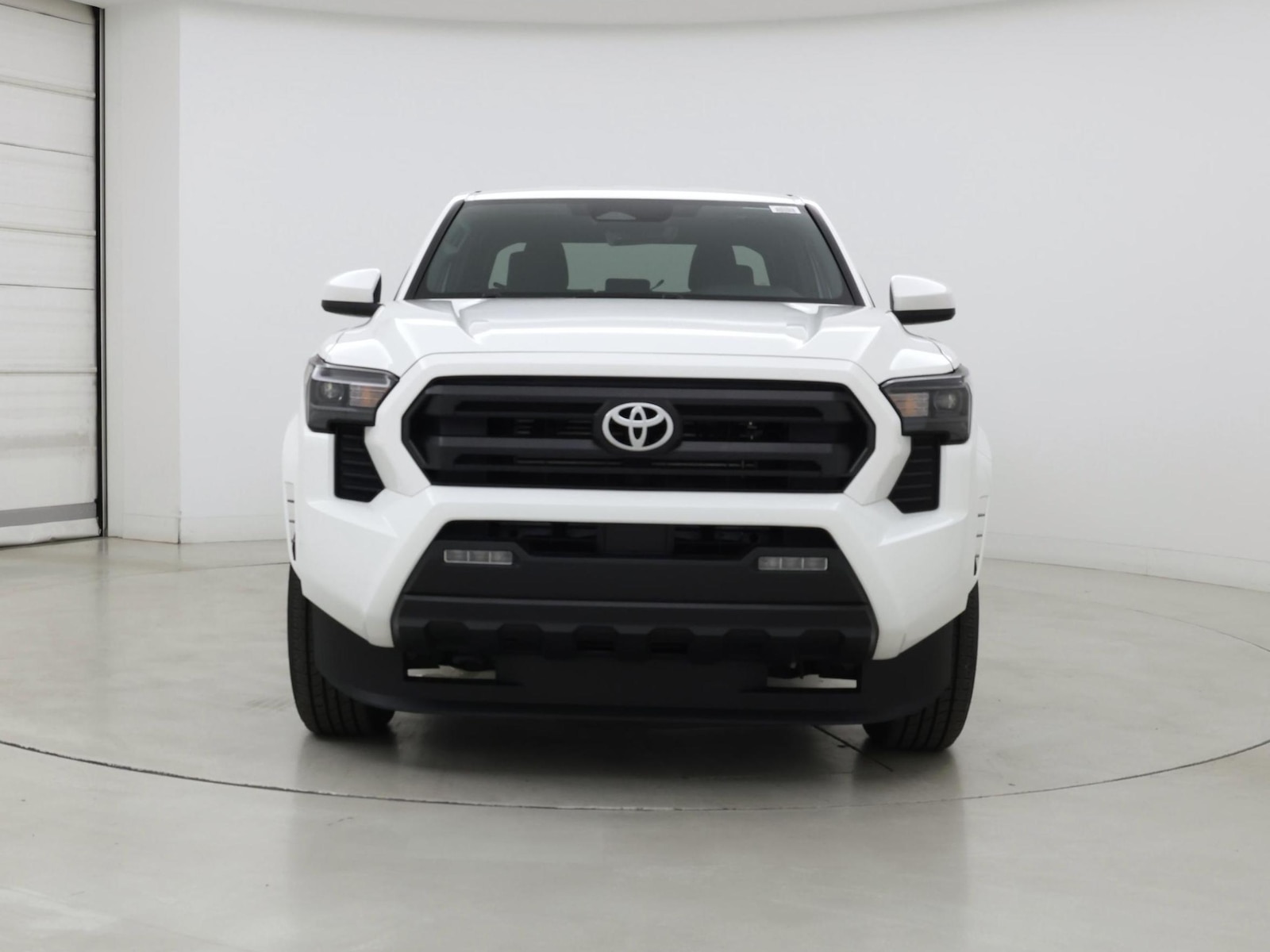 2025 Toyota Tacoma SR5 - Photo 6