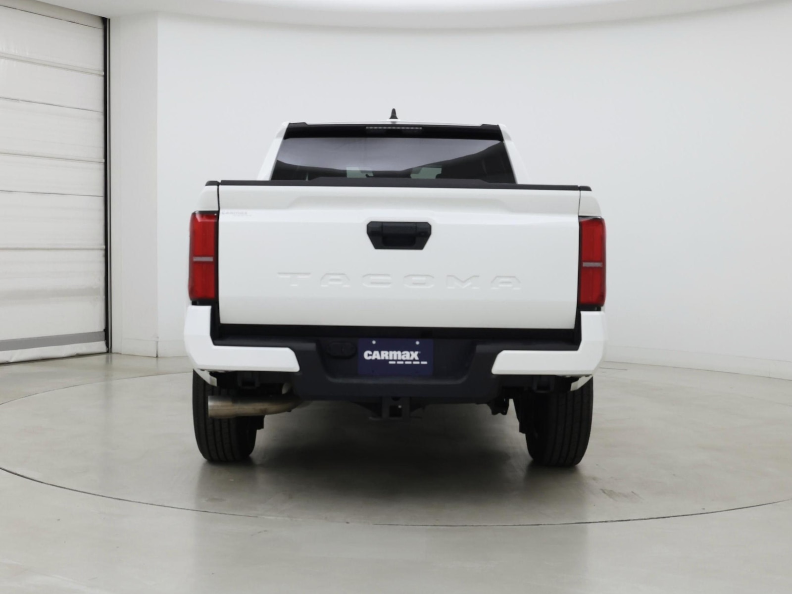 2025 Toyota Tacoma SR5 - Photo 7