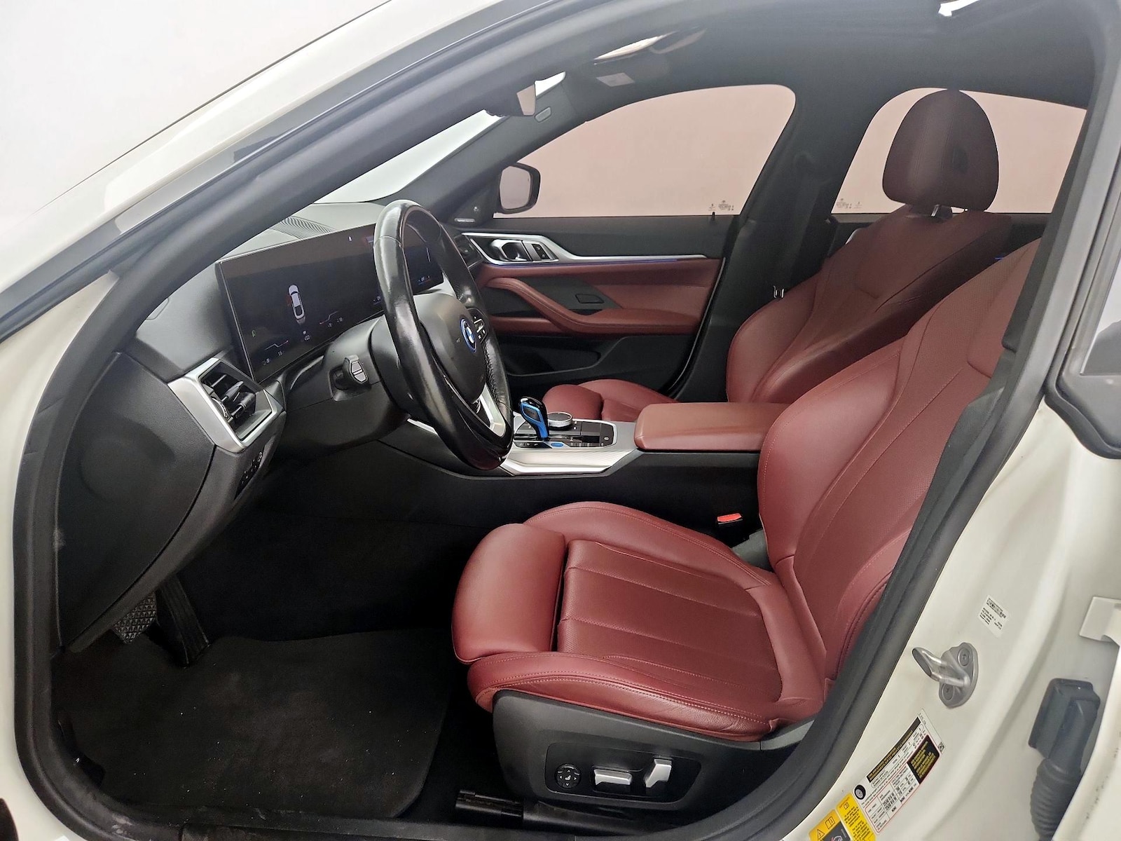 2023 BMW i4 35 - Photo 12
