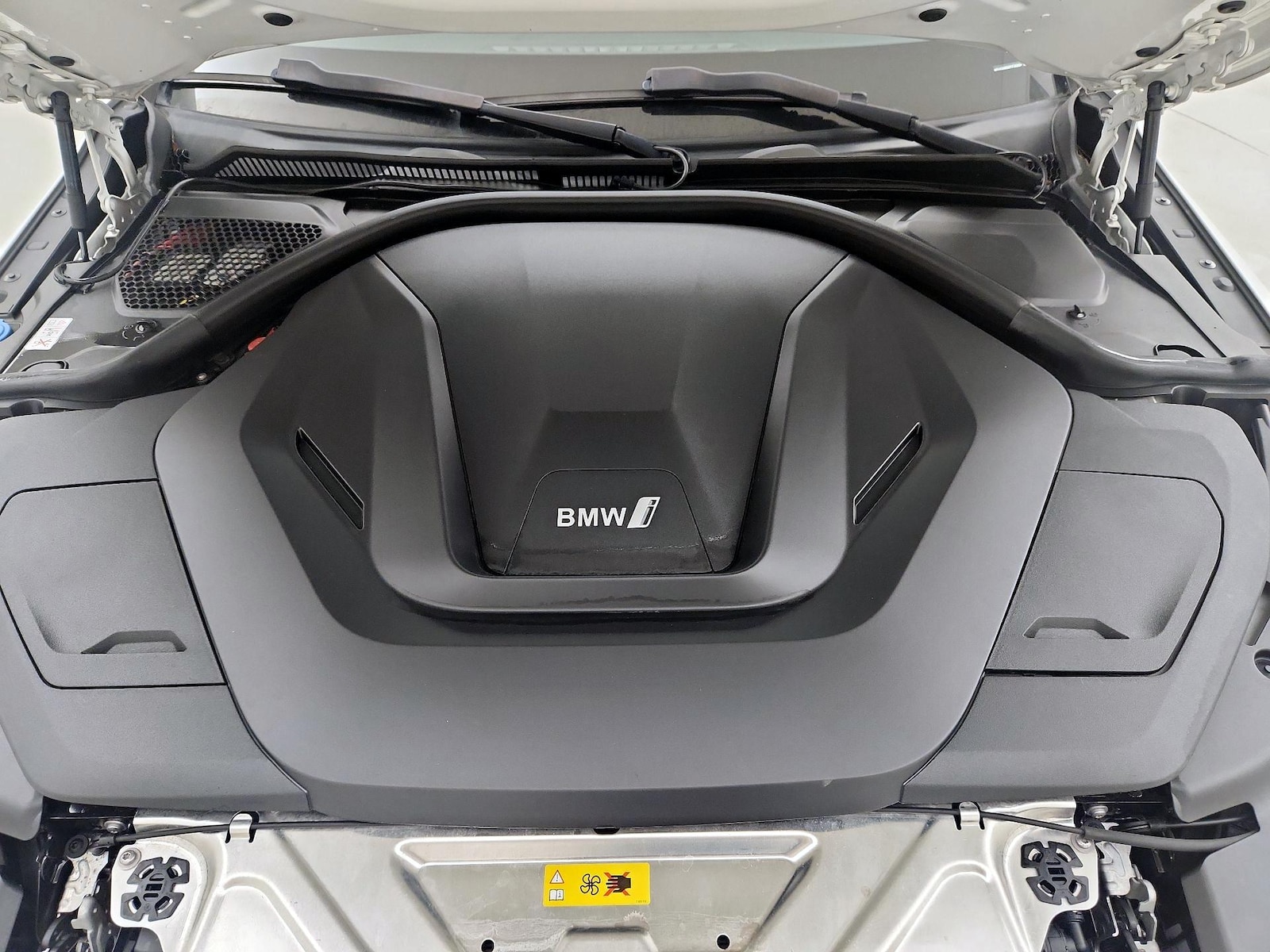 2023 BMW i4 35 - Photo 24