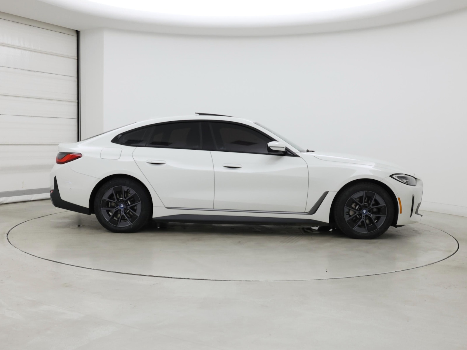 2023 BMW i4 35 - Photo 8