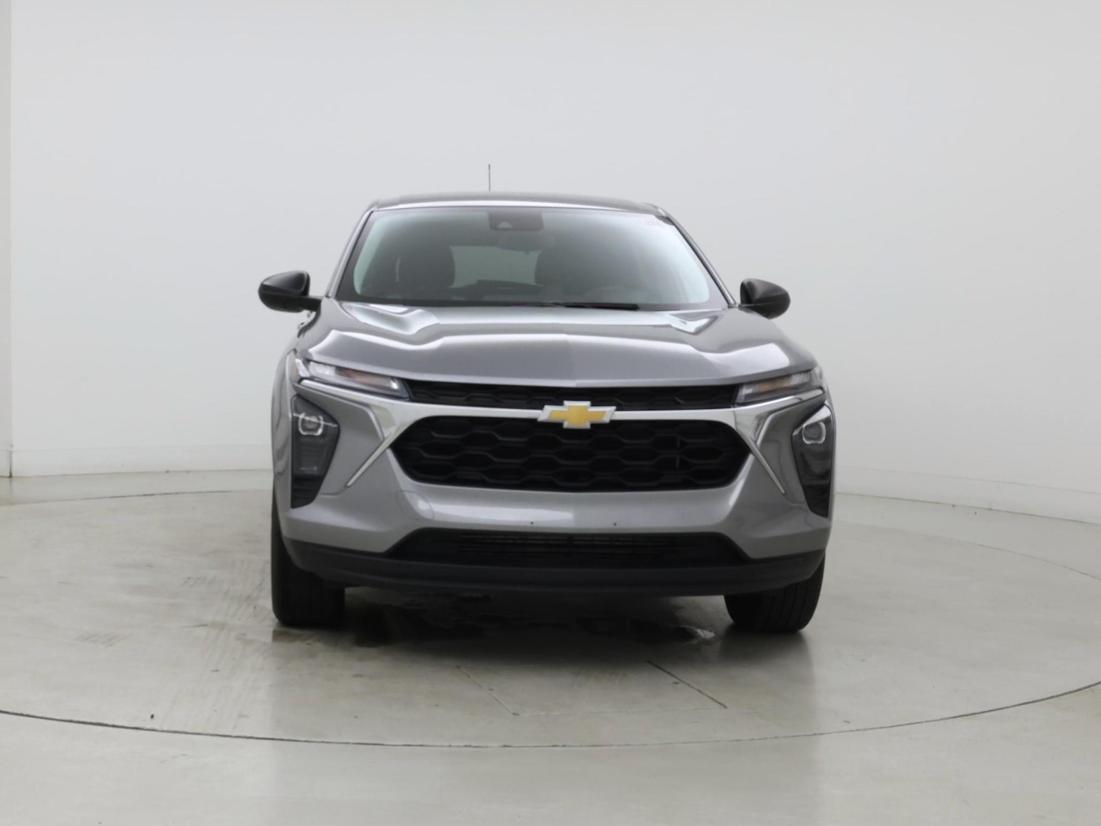 2024 Chevrolet Trax LS - Photo 6