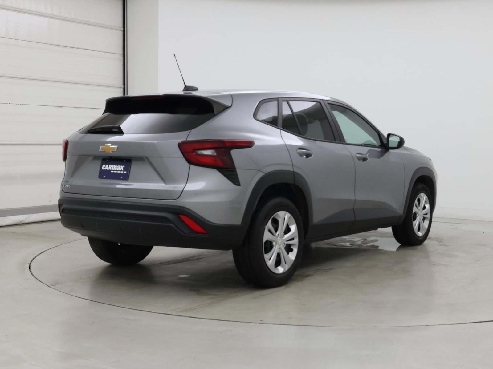 2024 Chevrolet Trax LS - Photo 9