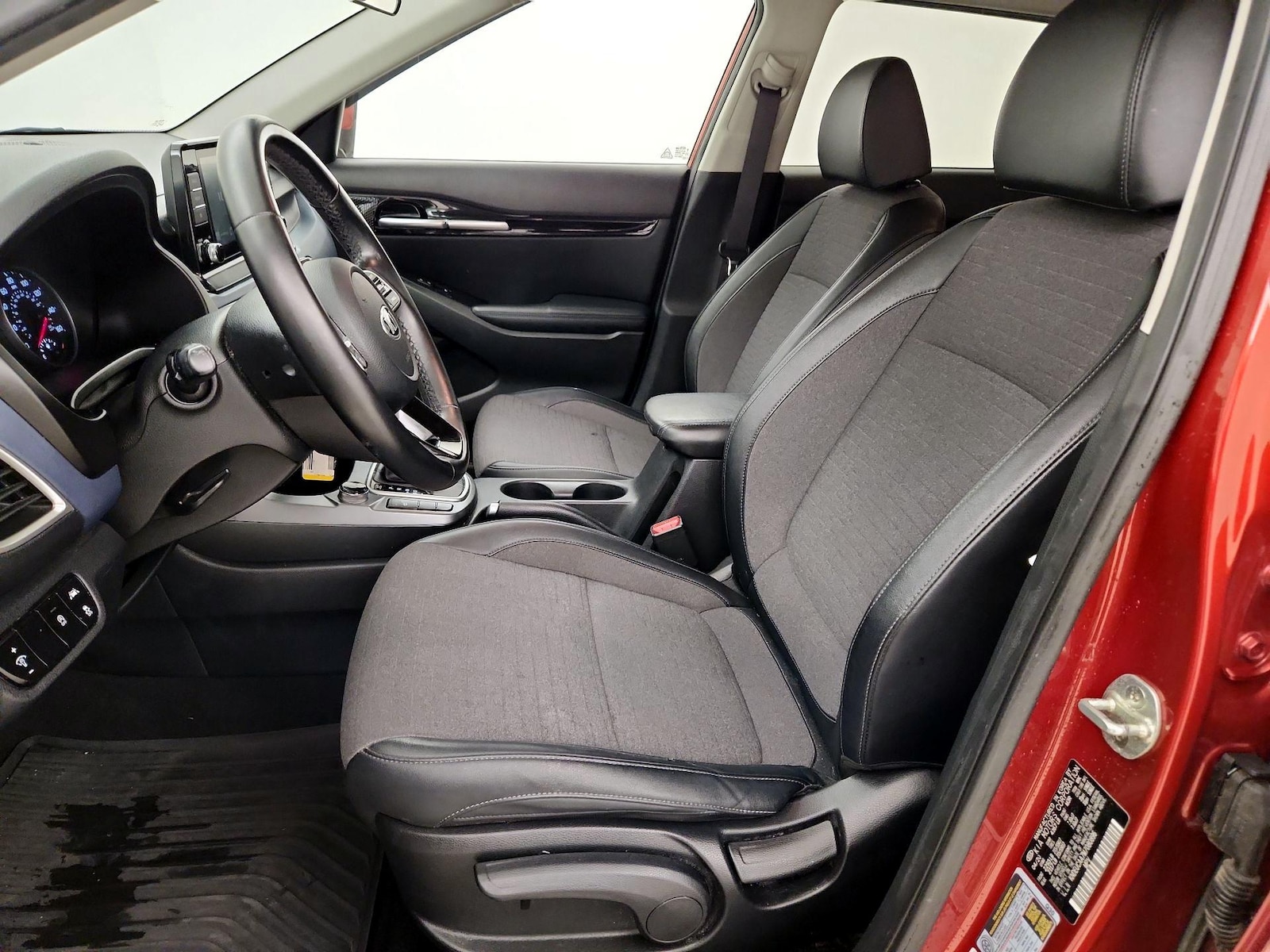 2021 Kia Seltos S - Photo 12
