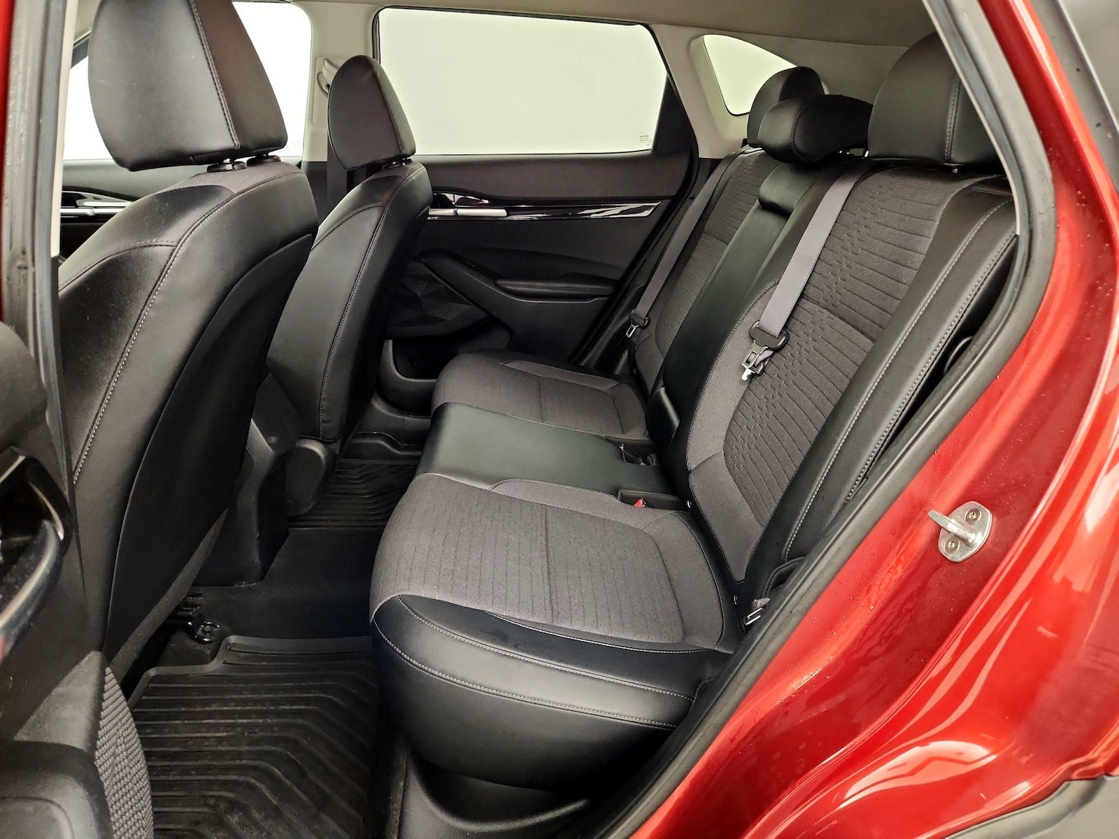 2021 Kia Seltos S - Photo 20
