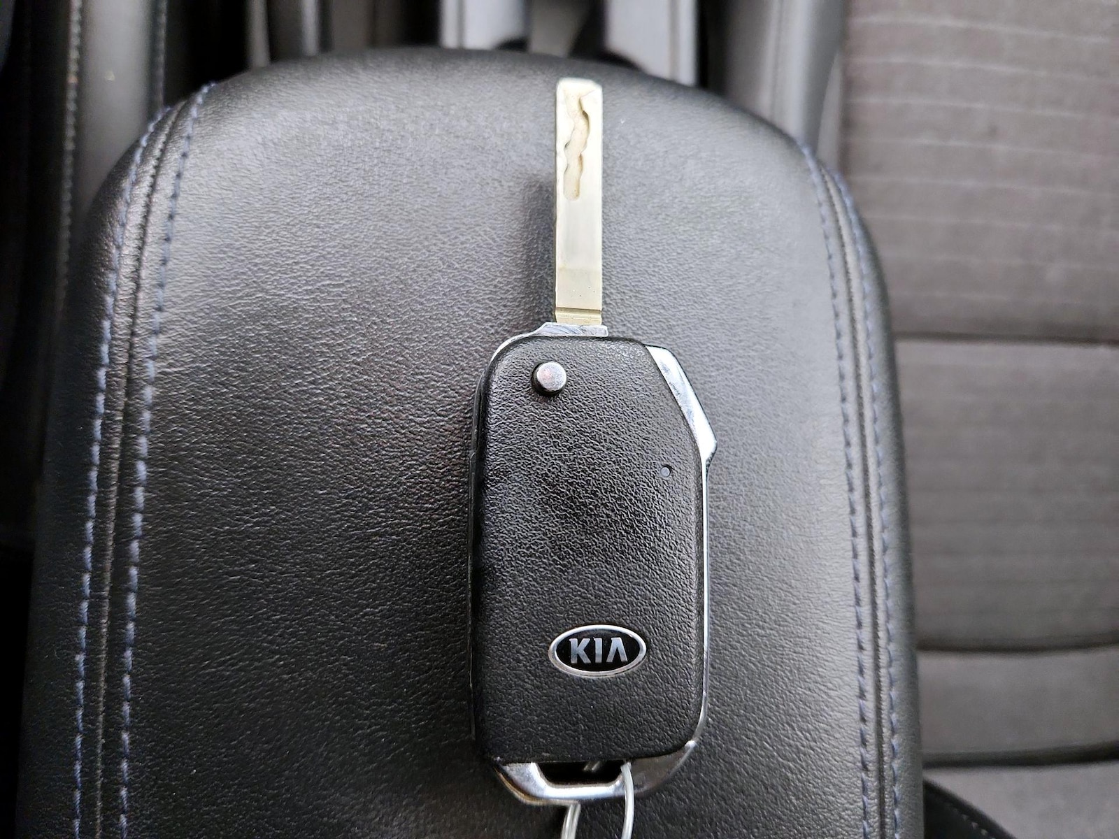 2021 Kia Seltos S - Photo 23