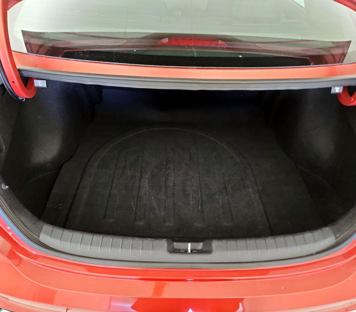 Trunk/Cargo (Seats Up)