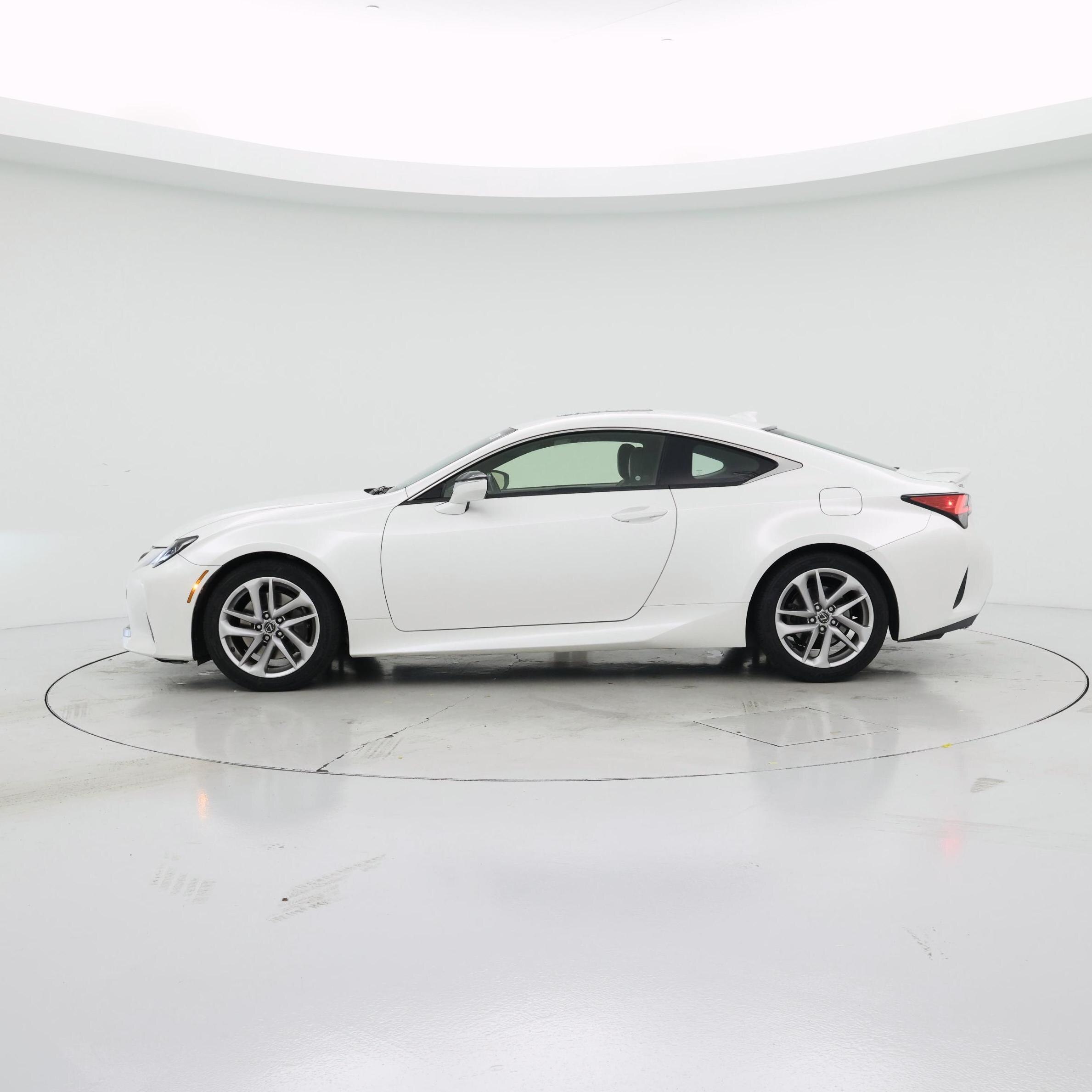 Thumbnail: 2020 Lexus RC - 3