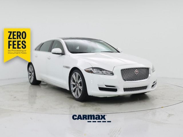 White 2019 Jaguar XJ-Series Sedan Rear-Wheel Drive Automatic