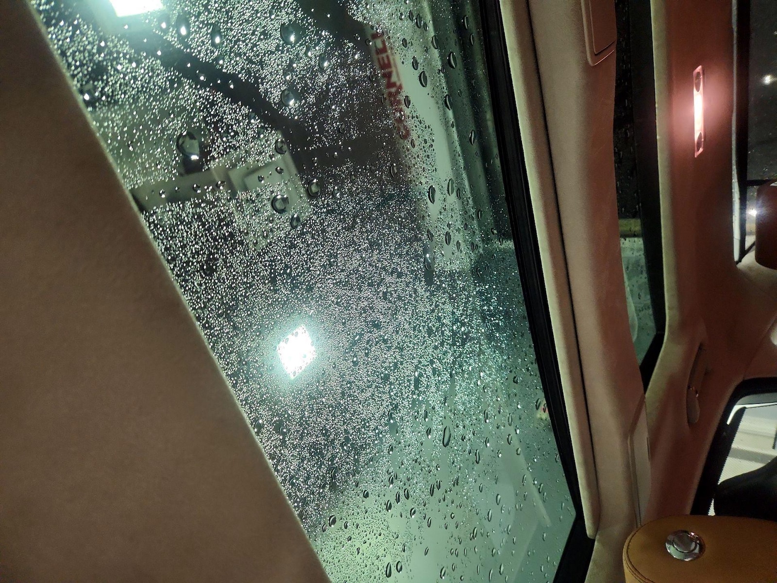 Panoramic Sunroof & Skylight(s)