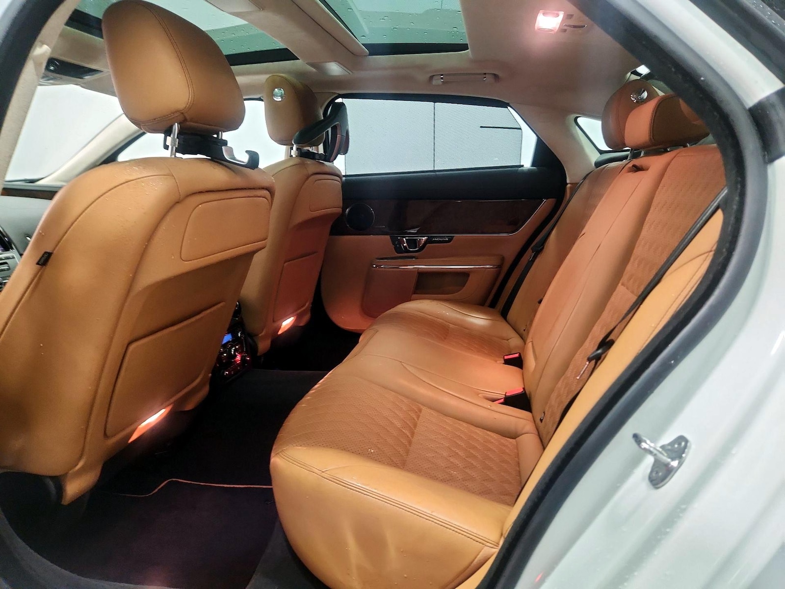 Rear A/C Seat(s)